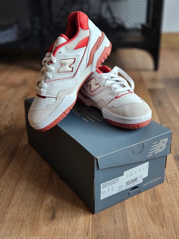 New Balance New Balance 550 38.5 Size US 6 / IT 36 - 2 Thumbnail