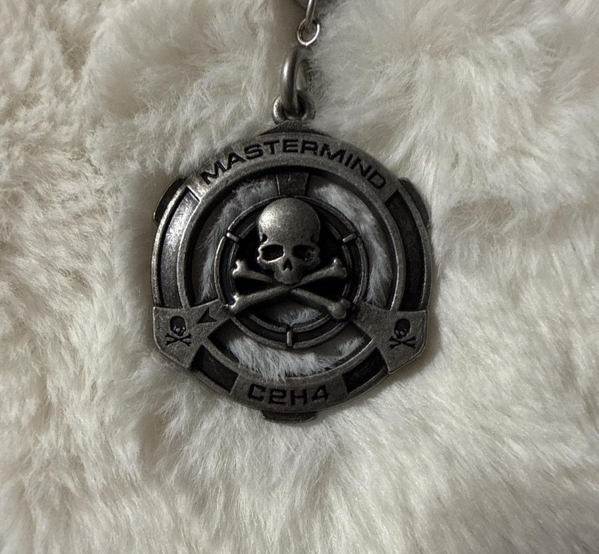 C2H4 × Mastermind Japan RARE C2H4 x Mastermind Japan Skull Medallion Wallet Chain Size ONE SIZE - 1 Thumbnail