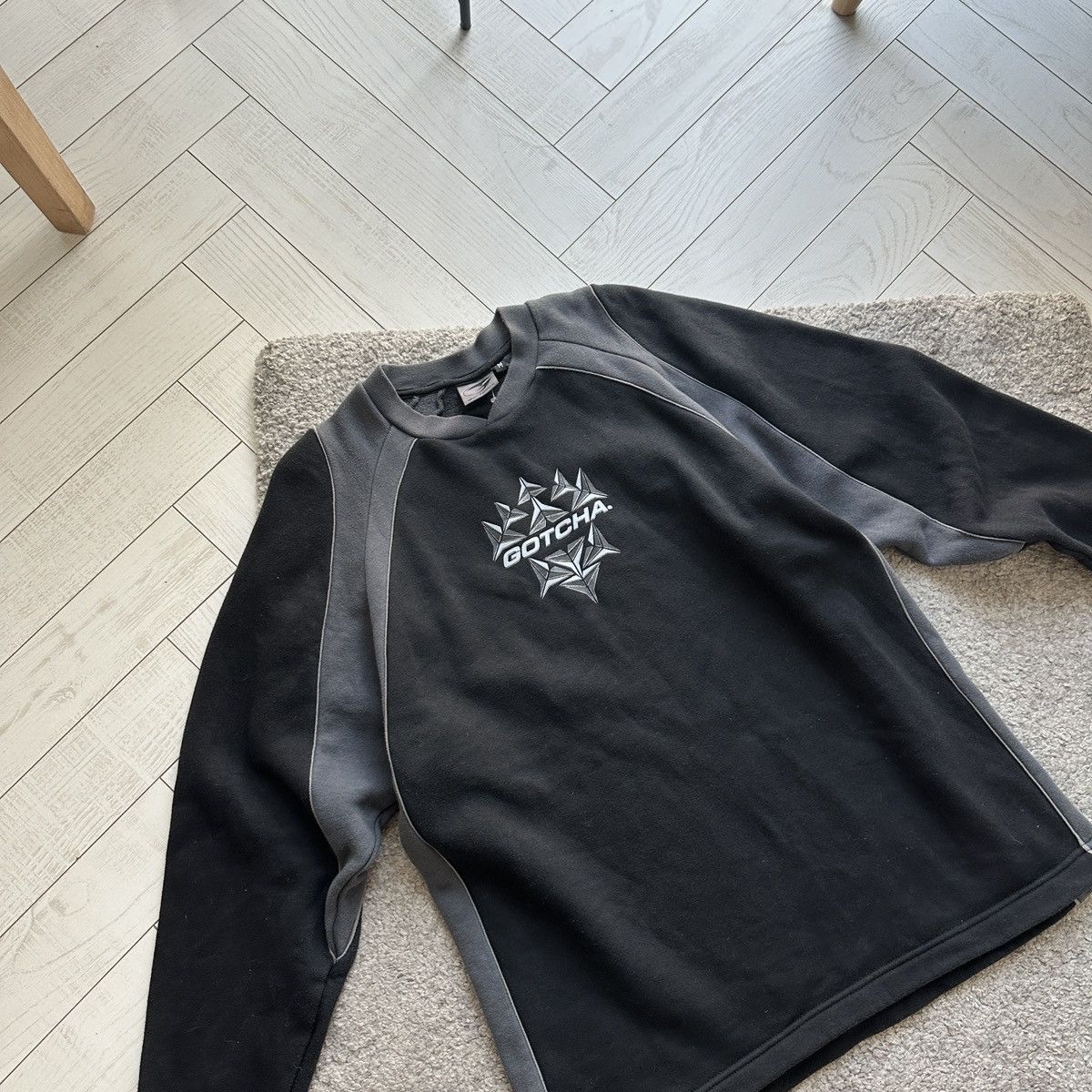Gotcha Vintage 90s Gotcha Surfing Big logo sweatshirt rare y2k og Size US M / EU 48-50 / 2 - 3 Thumbnail