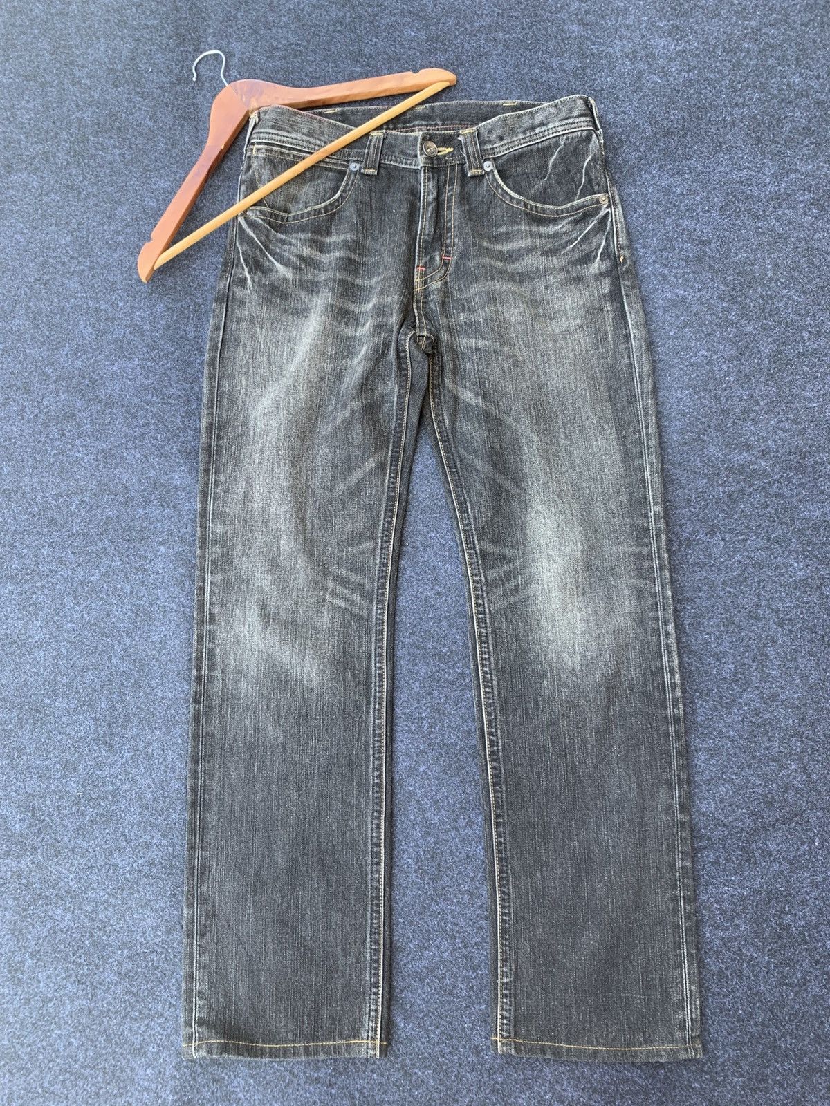 Wrangler Faded black wrangler nice design. Size US 31 - 1 Thumbnail