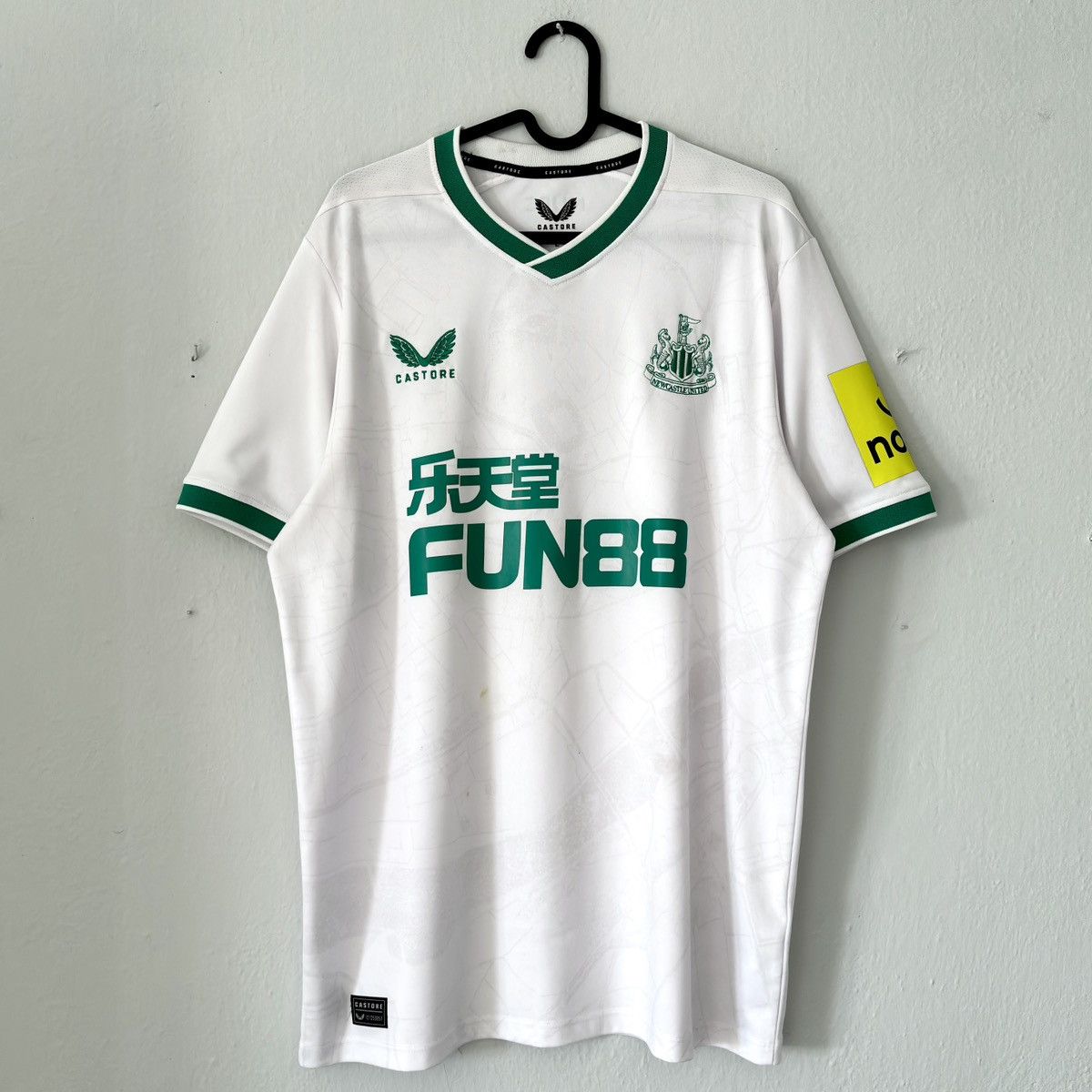 Castore 2022 2023 Newcastle United Castore Third Kit Soccer Jersey Size US L / EU 52-54 / 3 - 3 Thumbnail