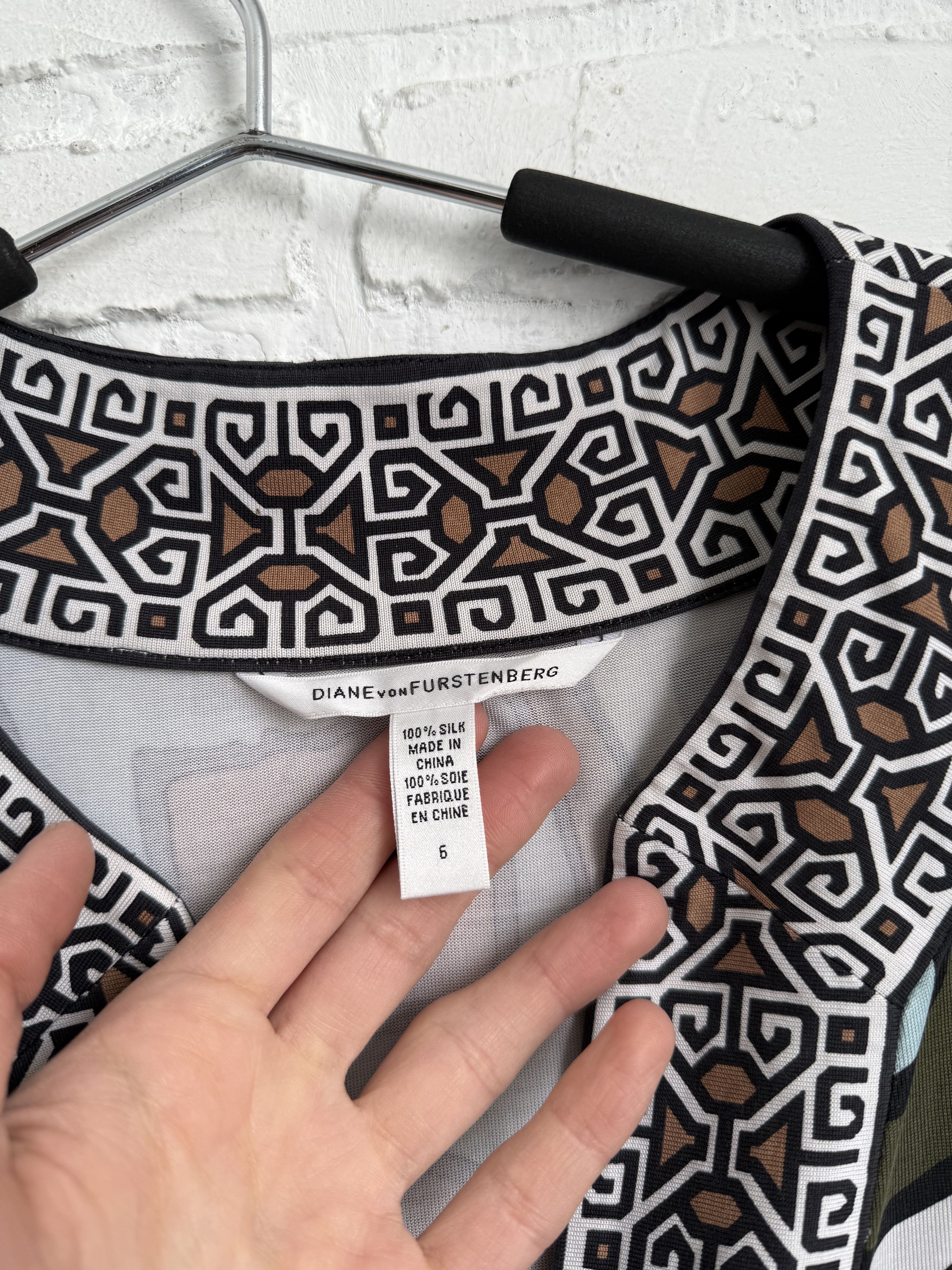 Diane von Furstenberg Diane Von Furstenberg DVF Silk printed tunic mini dress Size S / US 4 / IT 40 - 2 Thumbnail