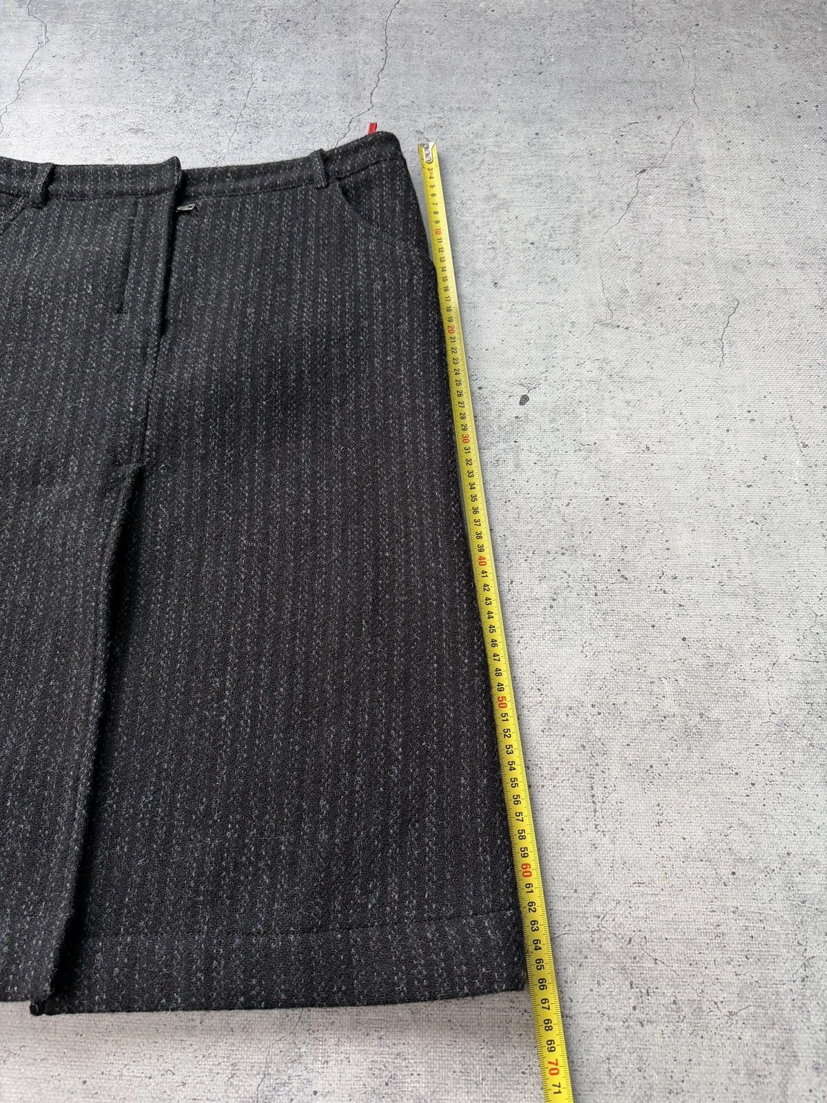 Prada Prada 2000s archive vintage midi skirt Y2K wool Size 30" / US 8 / IT 44 - 9 Thumbnail