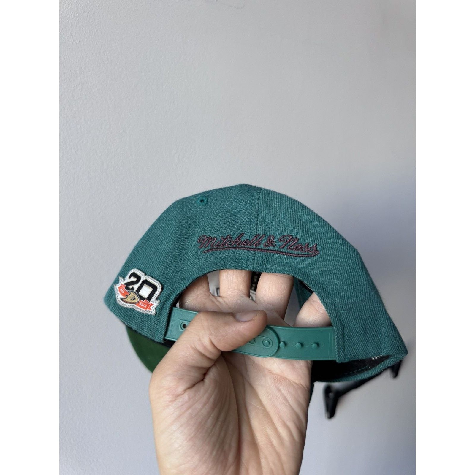 NHL The Mighty Ducks Mitchell and Ness NHL Cap Hat Vintage 90s Size ONE SIZE - 6 Thumbnail