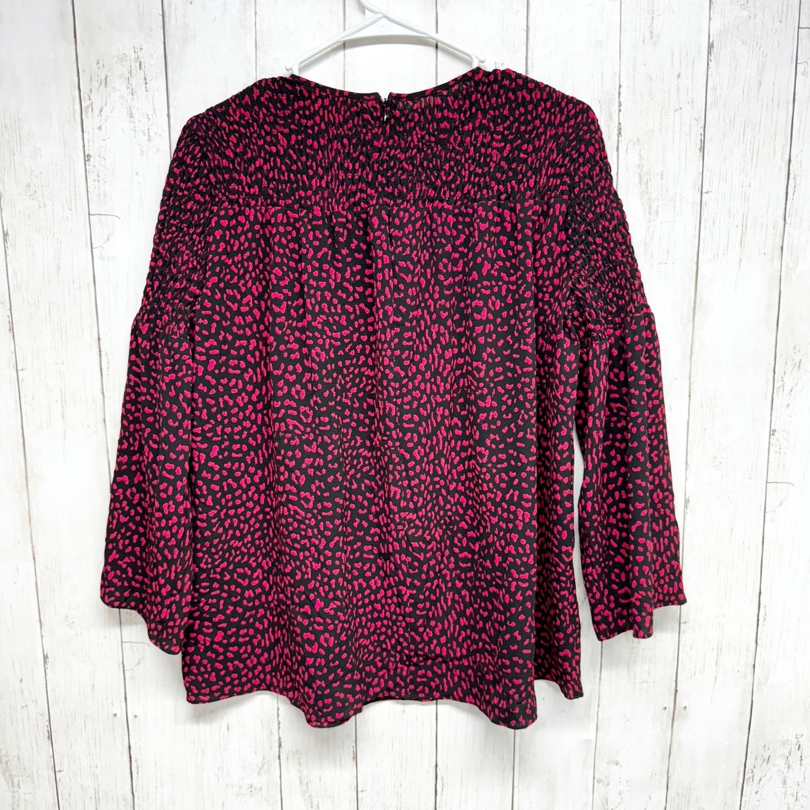 Michael Kors Michael Kors Top Women Sz Small Long Sleeve Smocked Blouse Size S / US 4 / IT 40 - 8 Thumbnail