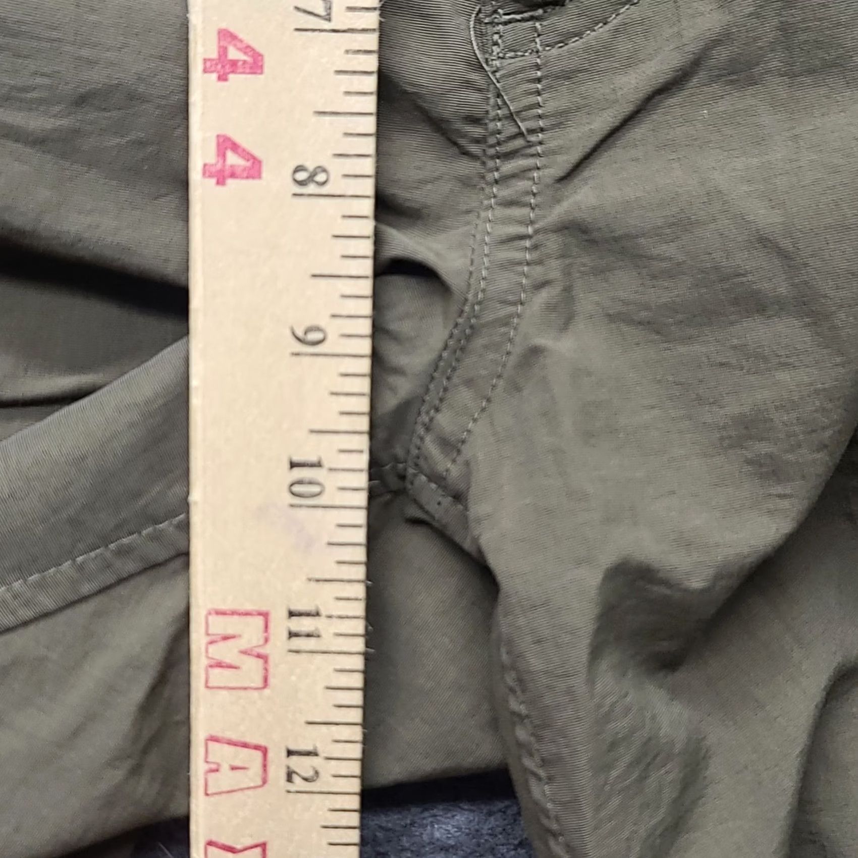 Eddie Bauer Eddie Bauer Travex Shorts Mens 32 Regular Fit Cargo Travel Lightweight Outdoors Cargo Pocket Pockets Green Nylon 32 Mens Size US 32 / EU 48 - 4 Thumbnail