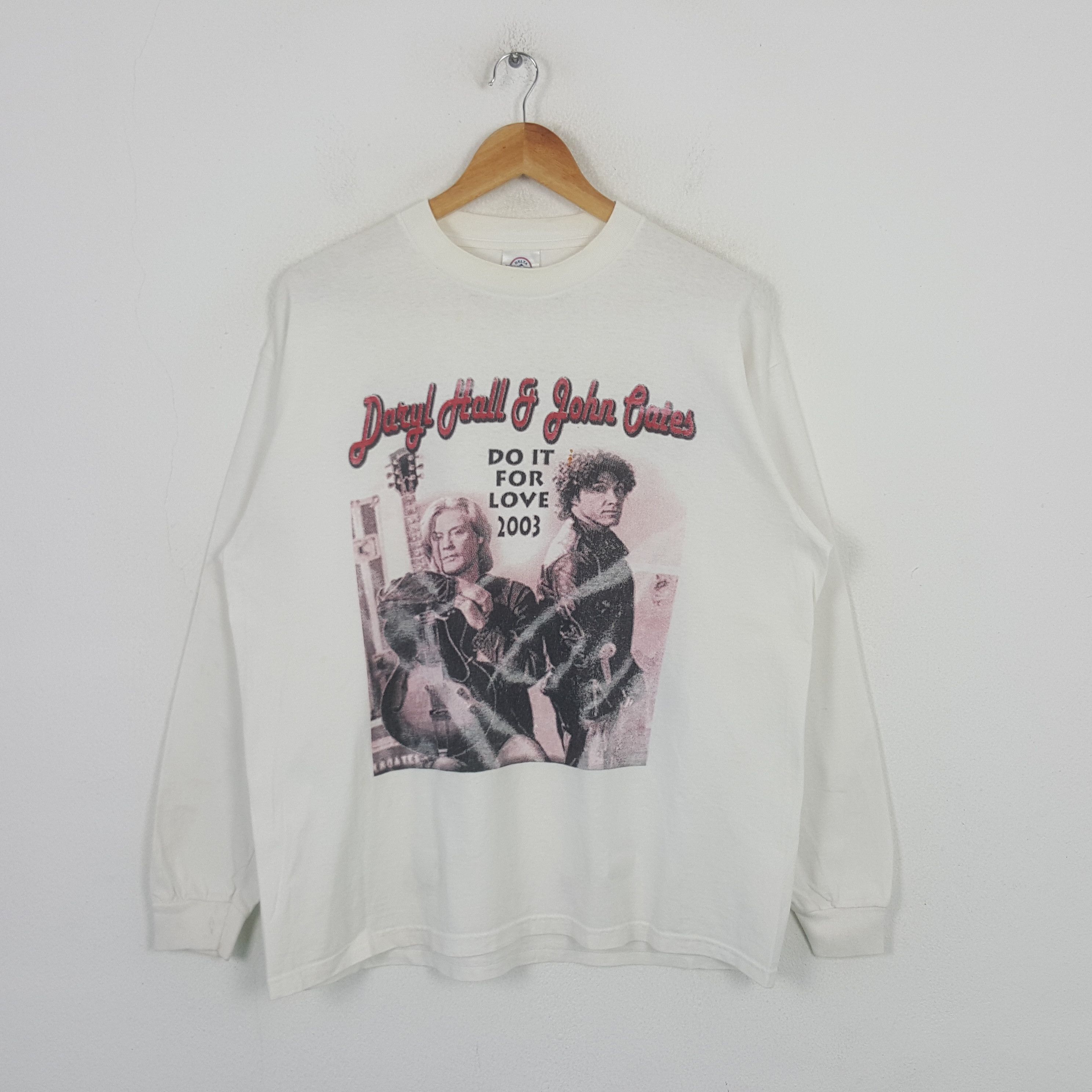 Band Tees Vintage Daryl Hall & John Oates 2003 Tour Tshirt RR3 Size US XL / EU 56 / 4 - 1 Thumbnail