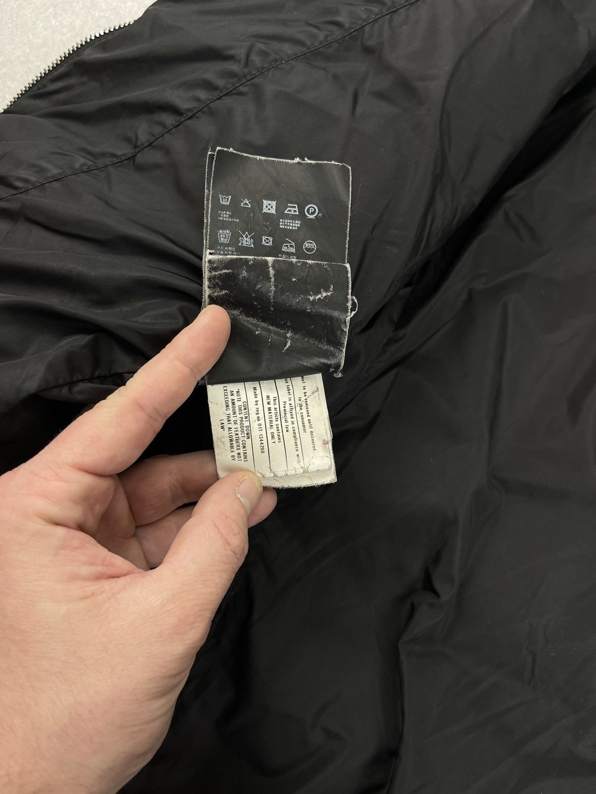 Prada Prada Black Nylon Down Puffer Jacket Women’s Size 44 Size M / US 6-8 / IT 42-44 - 17 Thumbnail