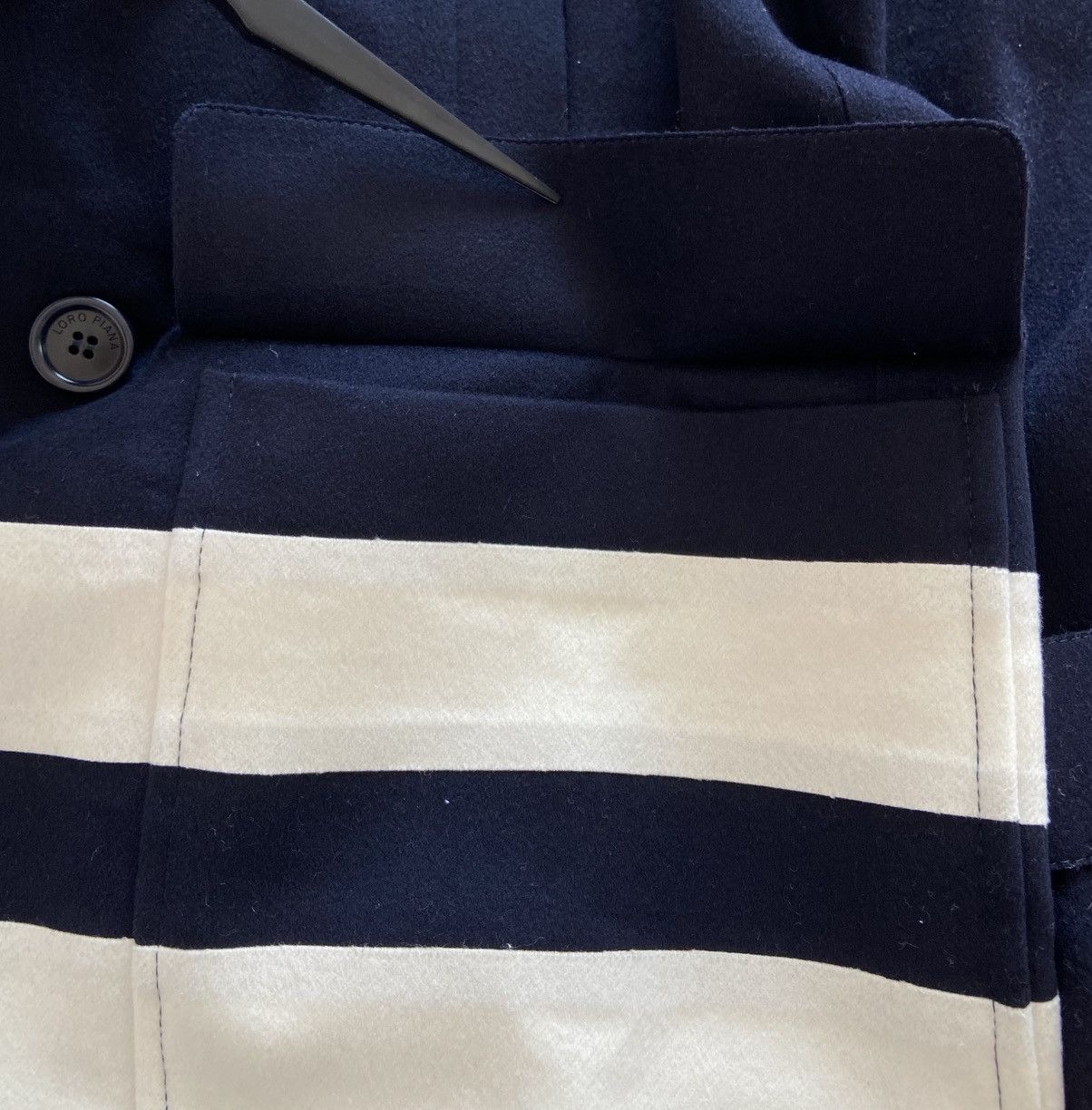 Loro Piana Loro Piana Double Breasted Felt Coat Dark Blue Size S / US 4 / IT 40 - 13 Thumbnail