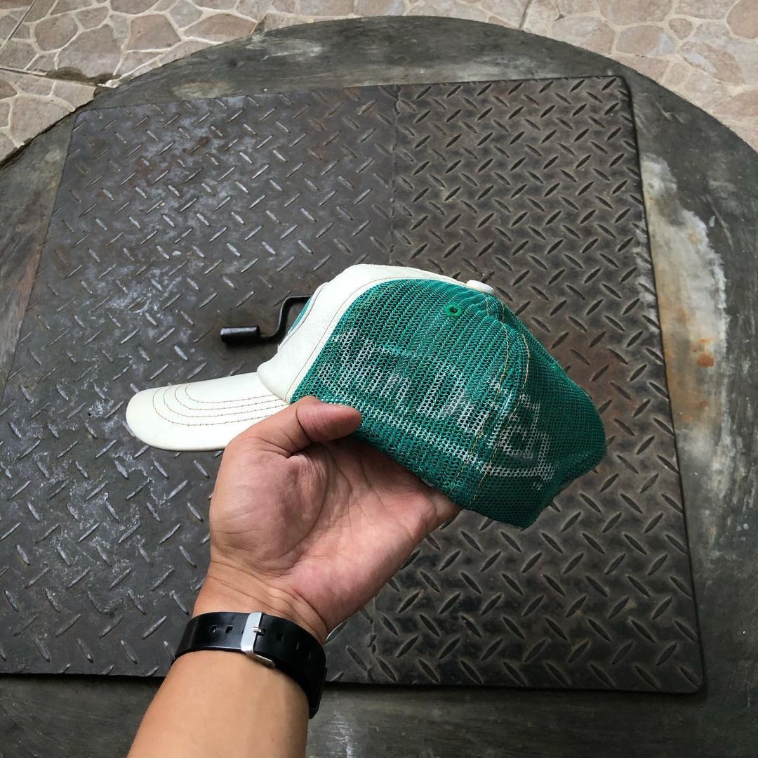 Von Dutch Vintage Vondutch Green-White Leather Spell Out Trucker Hat Size ONE SIZE - 3 Thumbnail