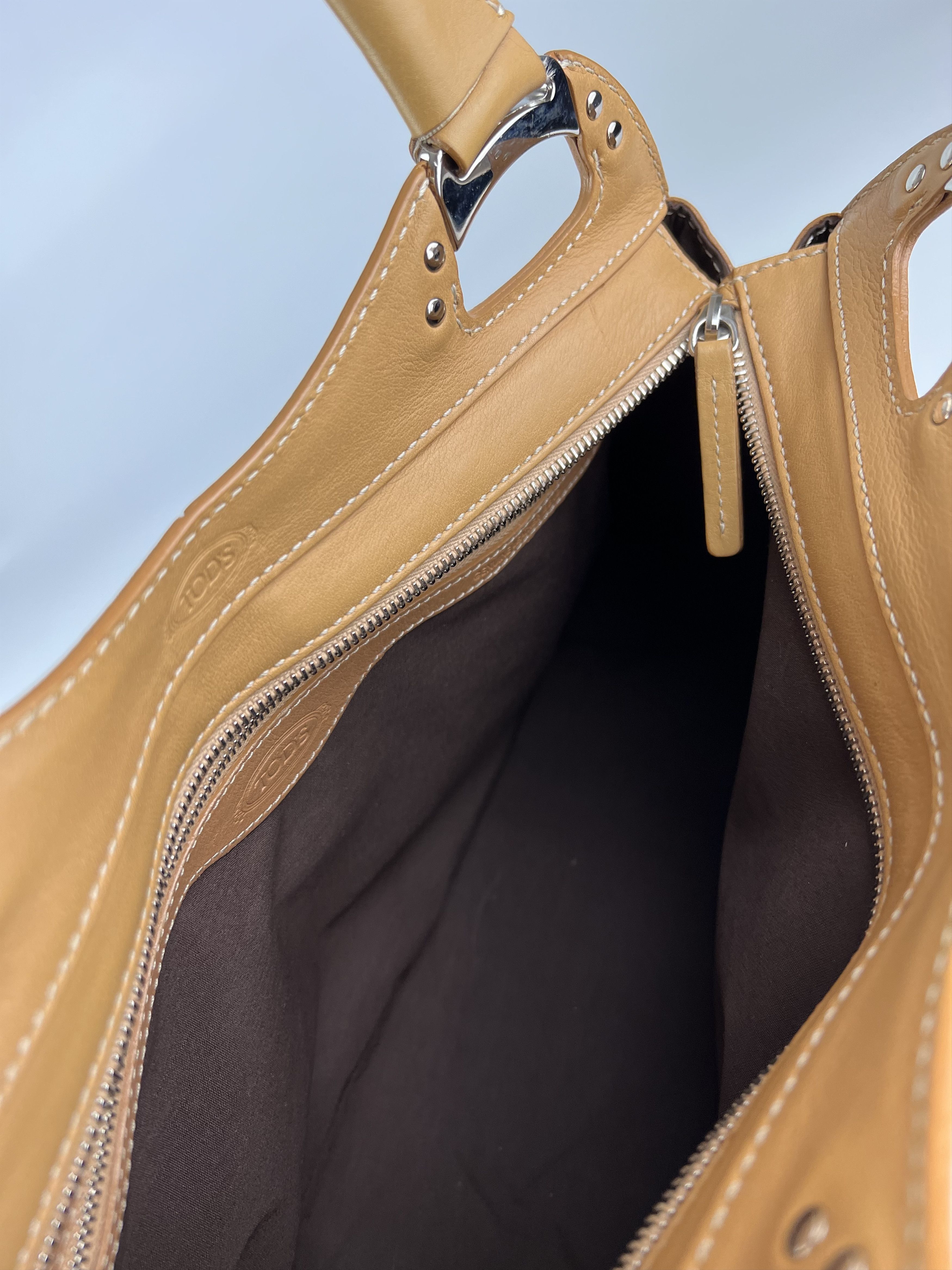 Leather × Tod's Tod's Women's Leather Handbag Size ONE SIZE - 16 Thumbnail