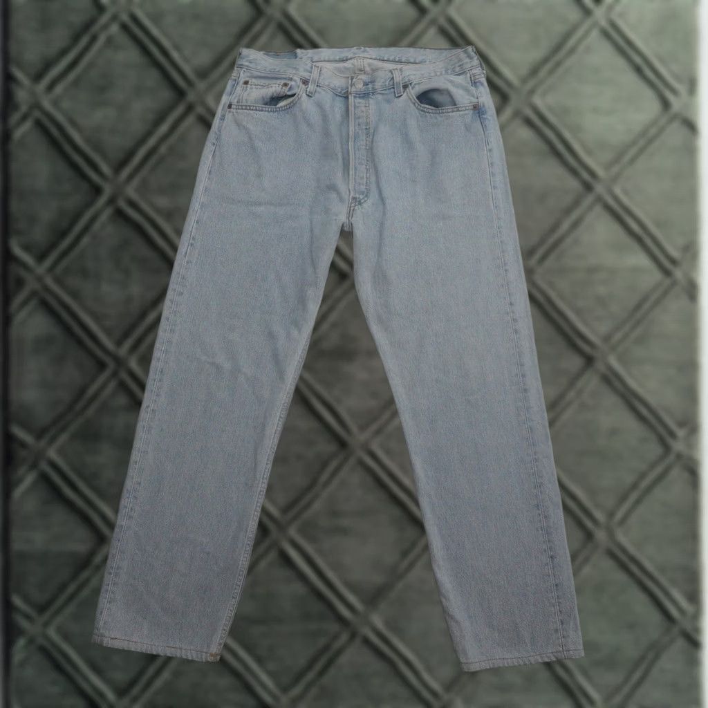 Levi's Vintage Levis 501 Jeans Mens 38 (38X30) Light Blue Denim Button Fly Straight Size US 38 / EU 54 - 1 Thumbnail
