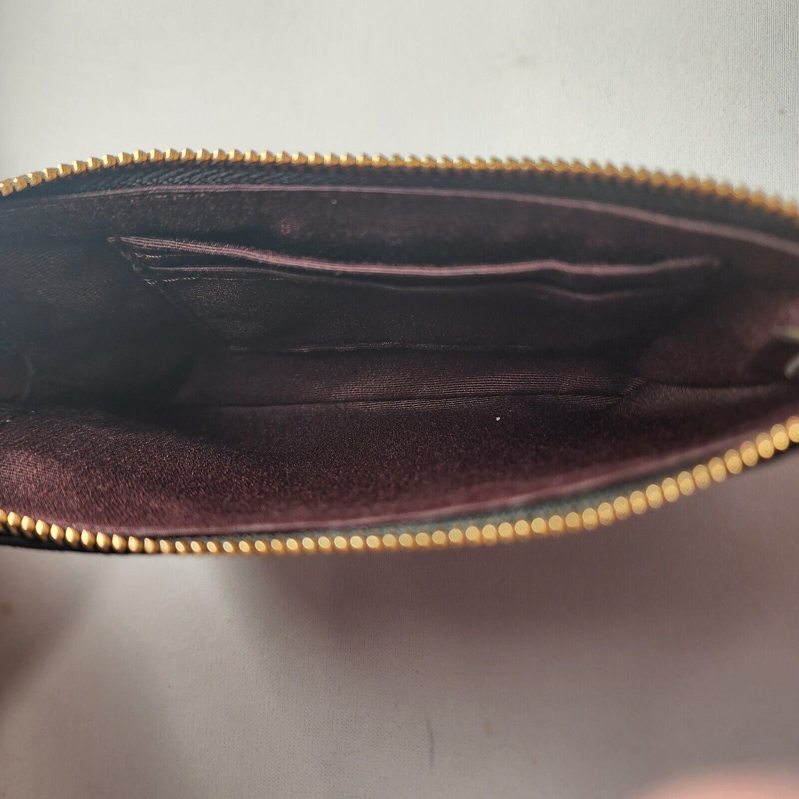 Coach NWT Coach CF358 Boxed Corner Zip Wristlet Signature Leather Size ONE SIZE - 4 Thumbnail