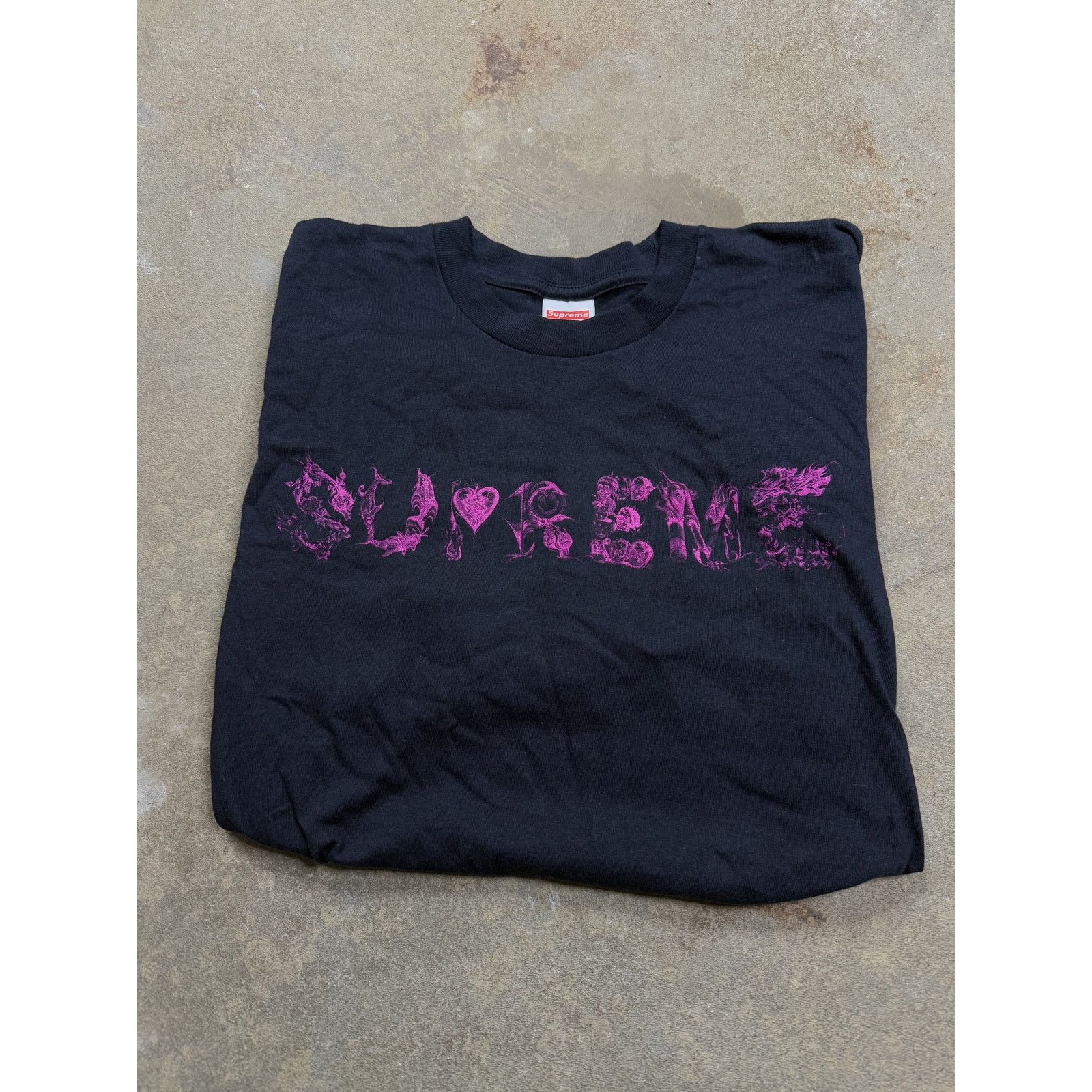 Supreme Supreme Tee Navy Pink Used Medium Size US M / EU 48-50 / 2 - 2 Thumbnail