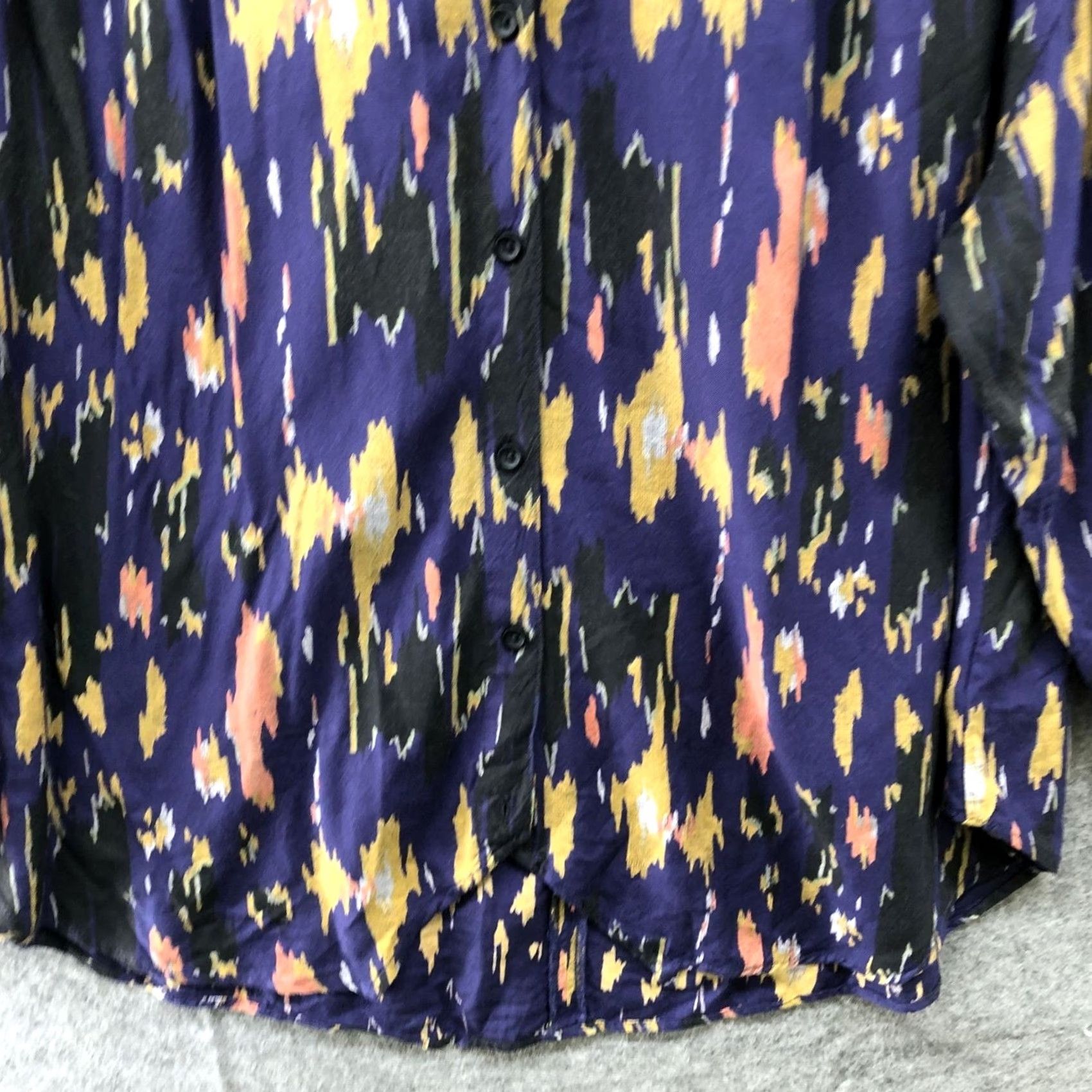 Urban Outfitters Urban Outfitters Button-Up Shirt Womens L Printed Relaxed Boho Long Sleeve Button-Up Shirt Casual Multicolor Rayon Viscose Bohemian Tribal Logo: UO Size L / US 10 / IT 46 - 4 Thumbnail