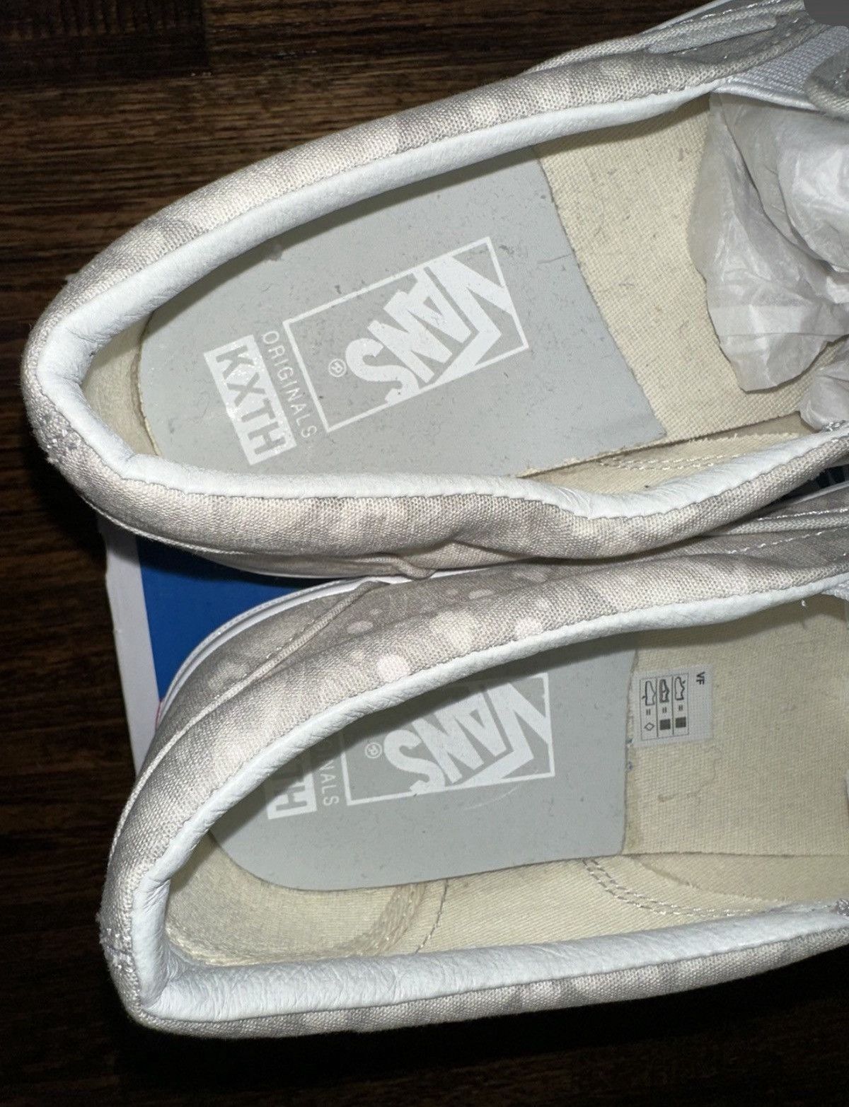 Kith × Vans Kith x Vans Vault 10 Year OG Classic Slip-On LX Size 10.5 Size US 10.5 / EU 43-44 - 3 Thumbnail