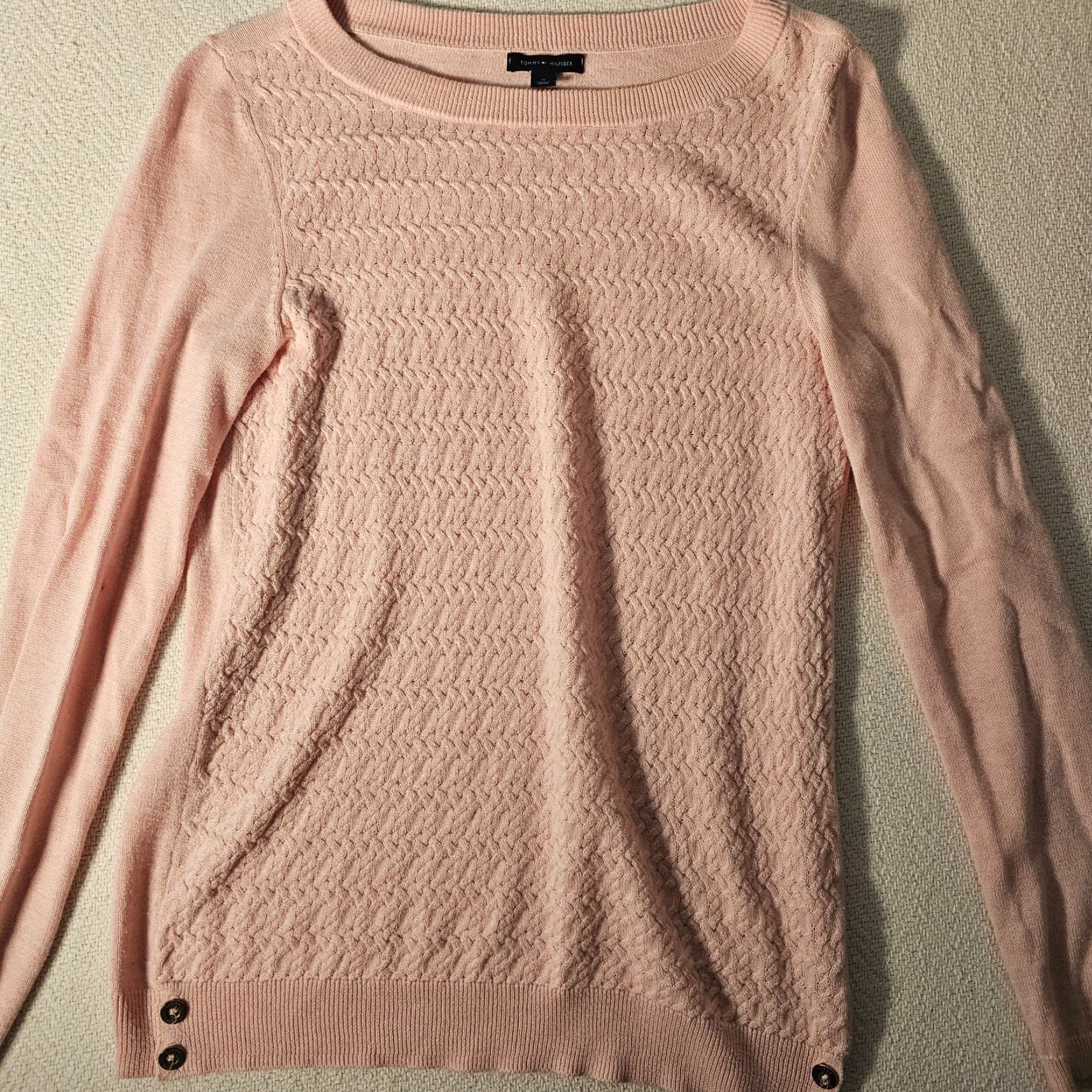 Tommy Hilfiger VINTAGE Tommy Hilfiger Sweater Women’s Medium Pink Pullover Casual Preppy Long Sleeve Knit Button Accents Size M / US 6-8 / IT 42-44 - 6 Thumbnail