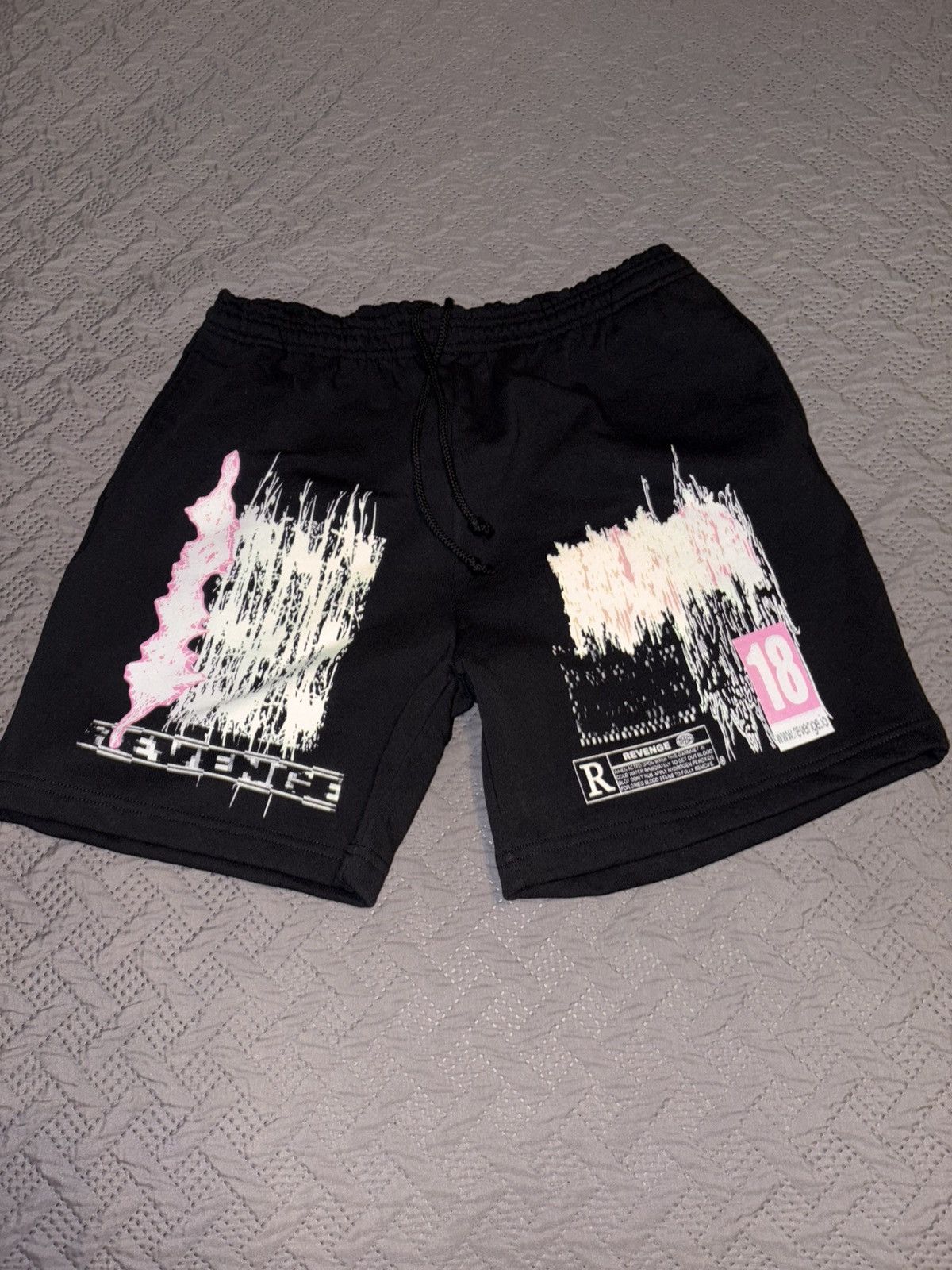 Revenge Revenge CAUTION SHORTS BLACK Size US 34 / EU 50 - 1 Thumbnail