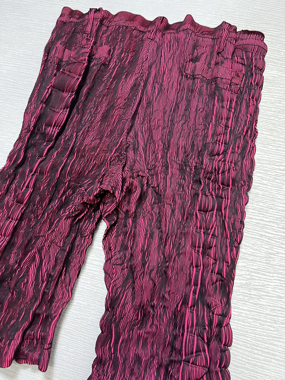 Issey Miyake Issey Miyake Men - S/S 2016 - Pleated Shorts Size US 34 / EU 50 - 8 Thumbnail
