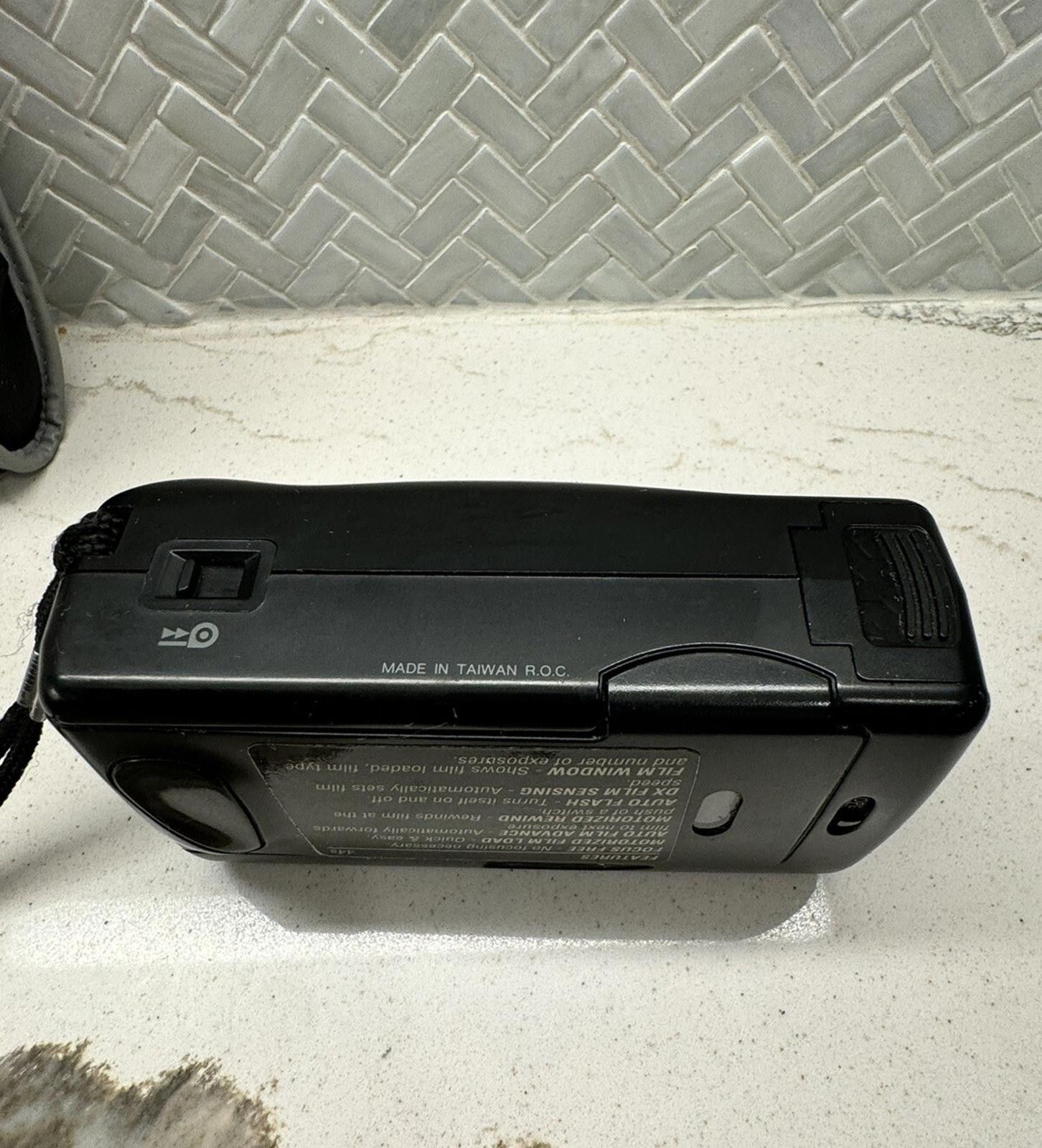 Other Vivitar Spree Plus 35mm Camera w/ Built-in Flash & Original Size ONE SIZE - 8 Thumbnail
