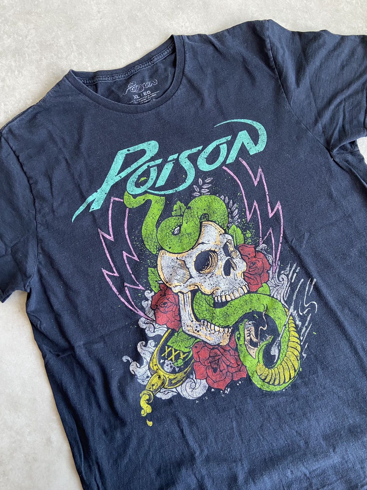 Band Tees × Vintage Vintage Poison Skull Graphic Tee Size US XL / EU 56 / 4 - 4 Thumbnail