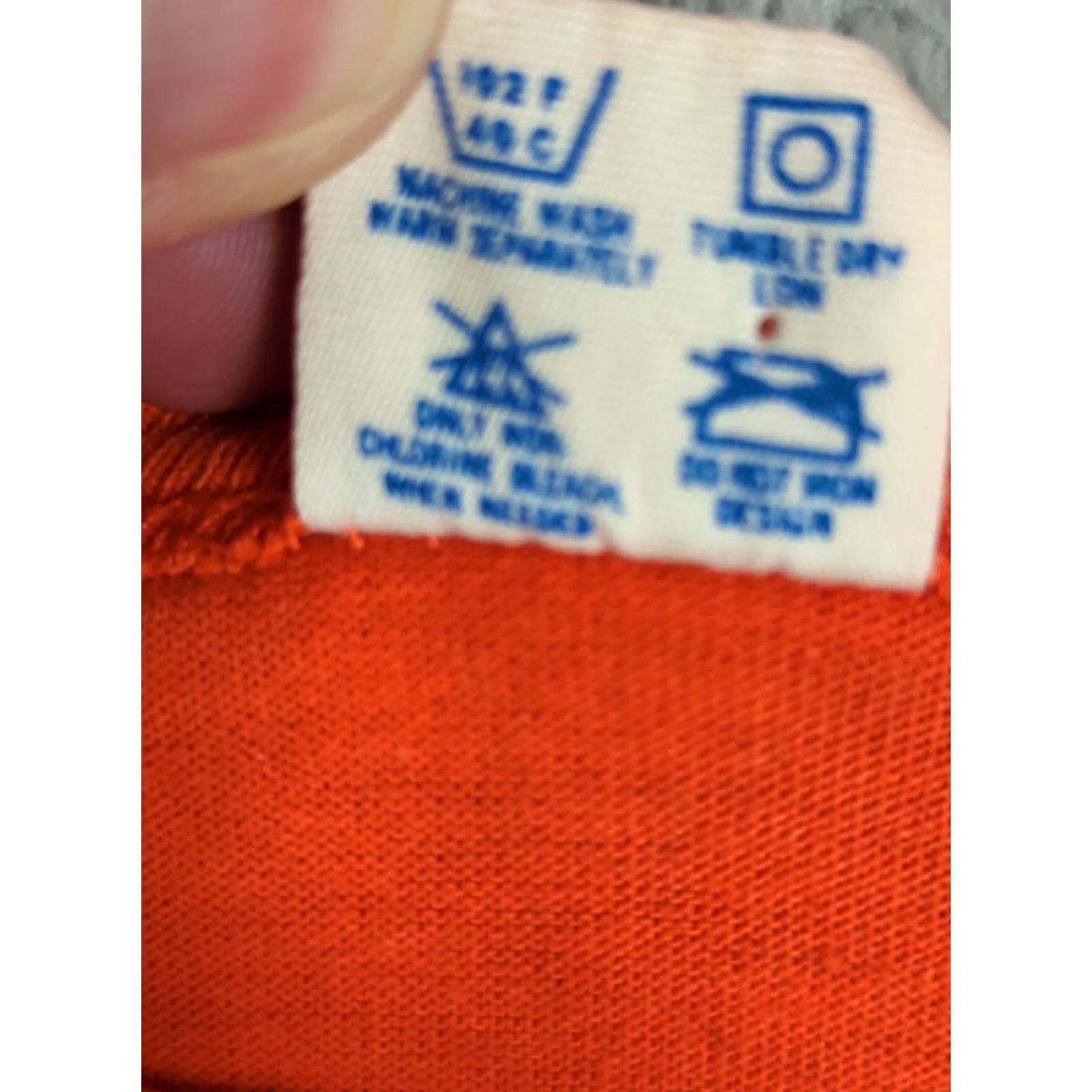 Champion VINTAGE Champion Cleveland Browns T-Shirt Mens L Bernie Kosar 80s NFL Orange Crew Neck Short Sleeve Graphic Print Cotton Blend Jersey Size US L / EU 52-54 / 3 - 5 Thumbnail