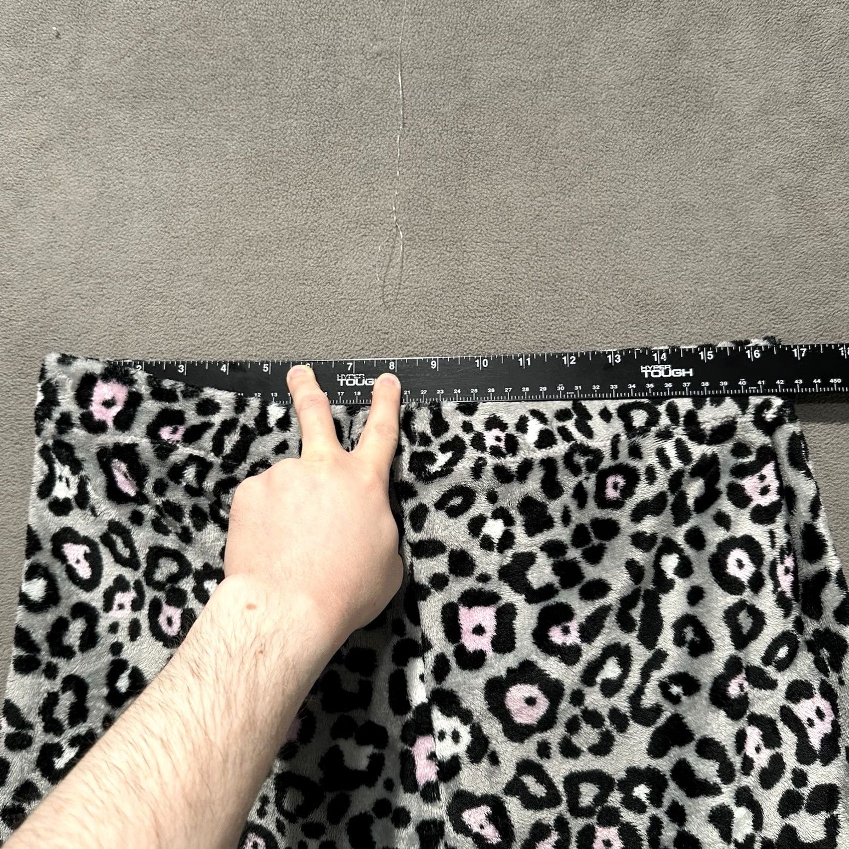 Faded Glory Faded Glory Lounge Pants Womens M Gray Leopard Print Fleece Sleepwear EUC Size 32" / US 10 / IT 46 - 6 Thumbnail