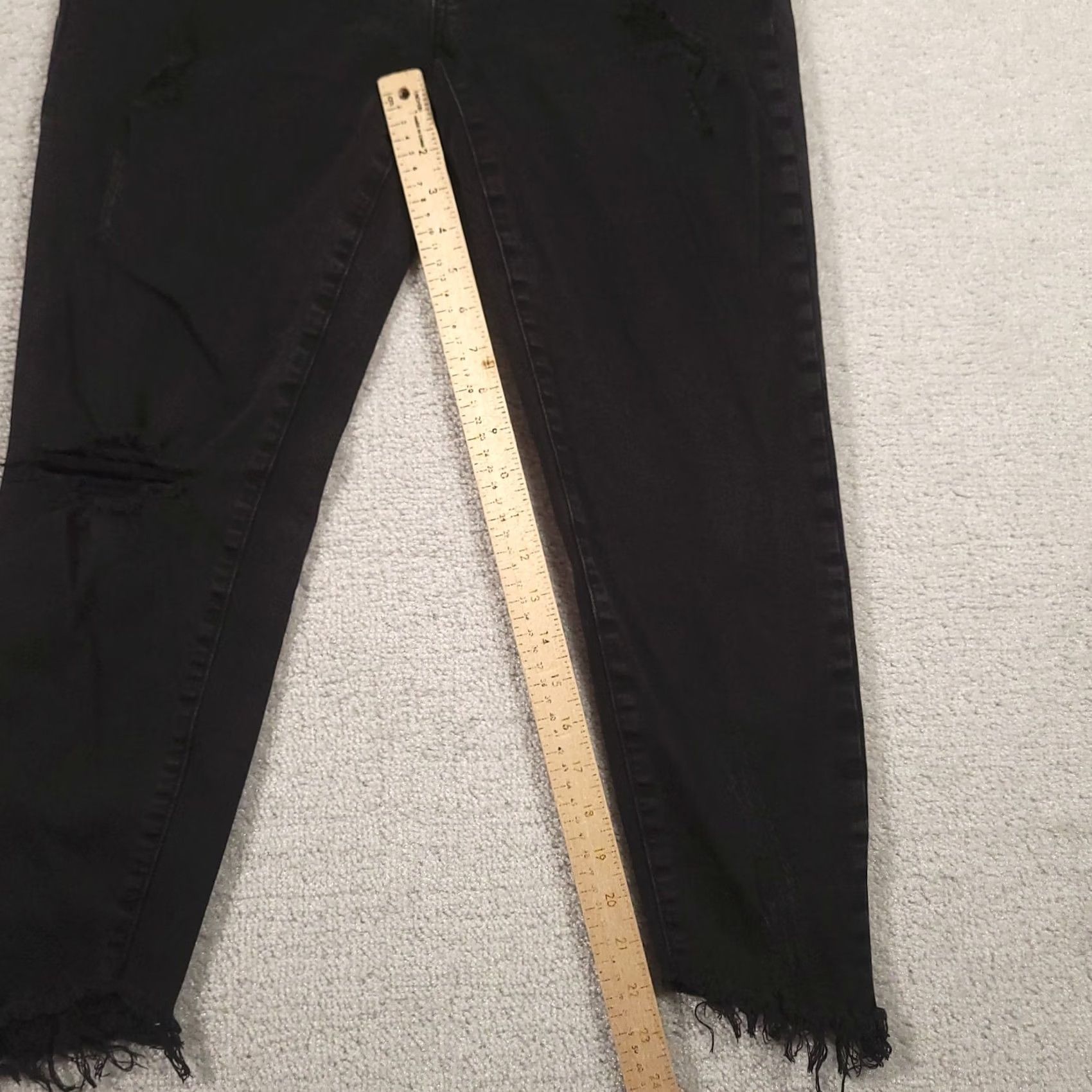 Vintage VINTAGE? No. Kancan Jeans Womens Juniors 11/29 Black Skinny Distressed Fringe Hem Ankle Jeans Size 32" / US 10 / IT 46 - 4 Thumbnail