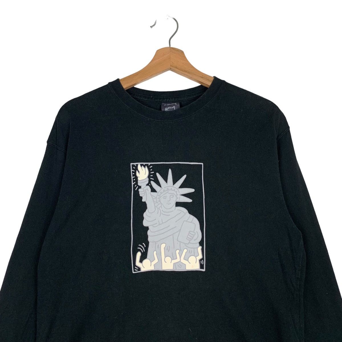Keith Haring Keith Haring Statue of Liberty Freedom Tower Tee #0344-C16 Size US M / EU 48-50 / 2 - 3 Thumbnail