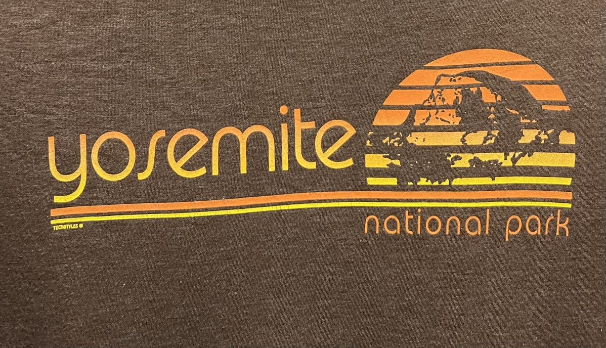 Vintage VINTAGE SPECTRA USA YOSEMITE NATIONAL PARK TECHSTYLES SHIRT Size US M / EU 48-50 / 2 - 3 Thumbnail