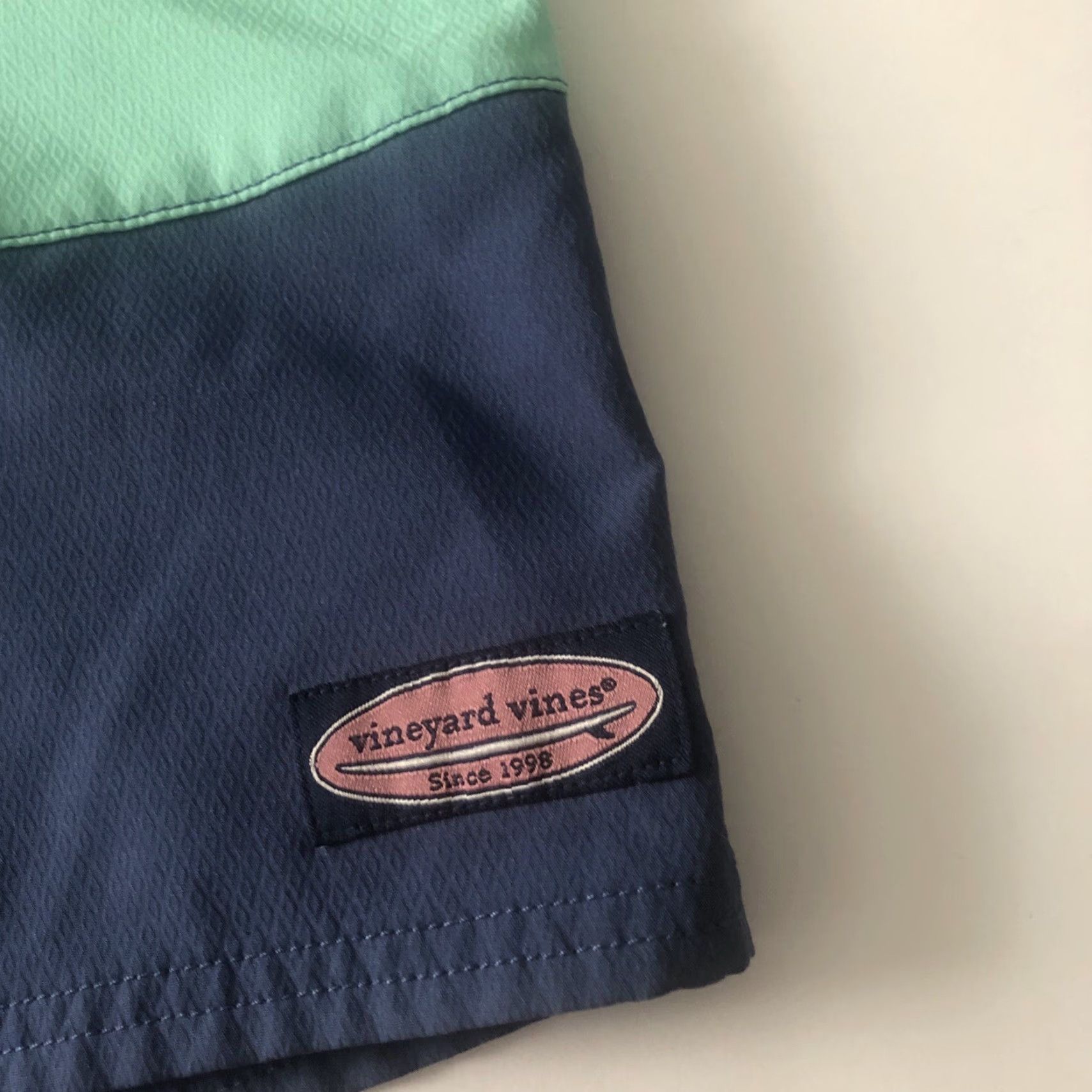 Vineyard Vines VINEYARD VINES Board Shorts Sz 30 Men Multicolor Logo Swim Bottom Teal Neon Orange Trunks Size US 30 / EU 46 - 2 Thumbnail