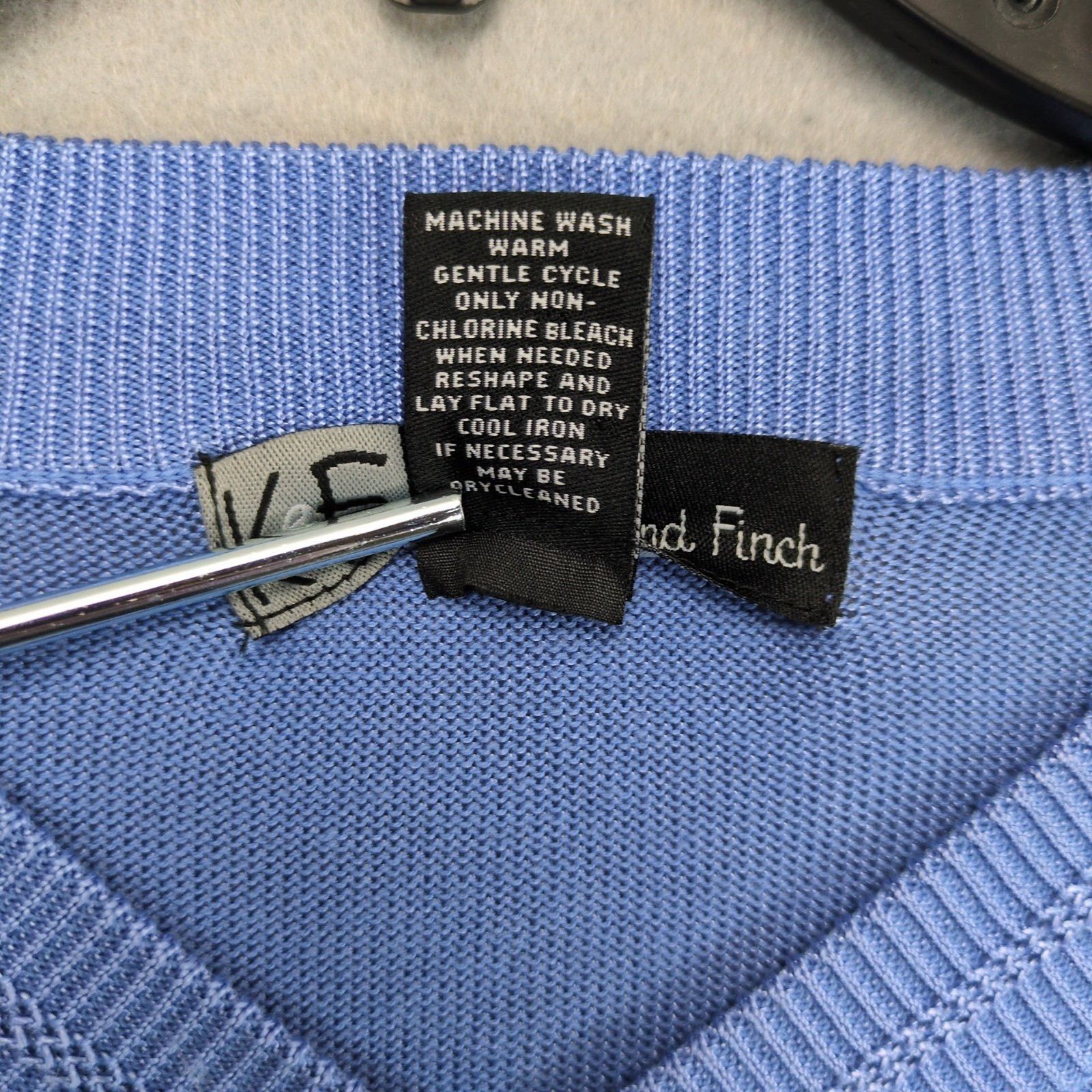 Vintage Kilburne & Finch Cable Knit Lightweight V-Neck Sweater M Size US M / EU 48-50 / 2 - 6 Thumbnail