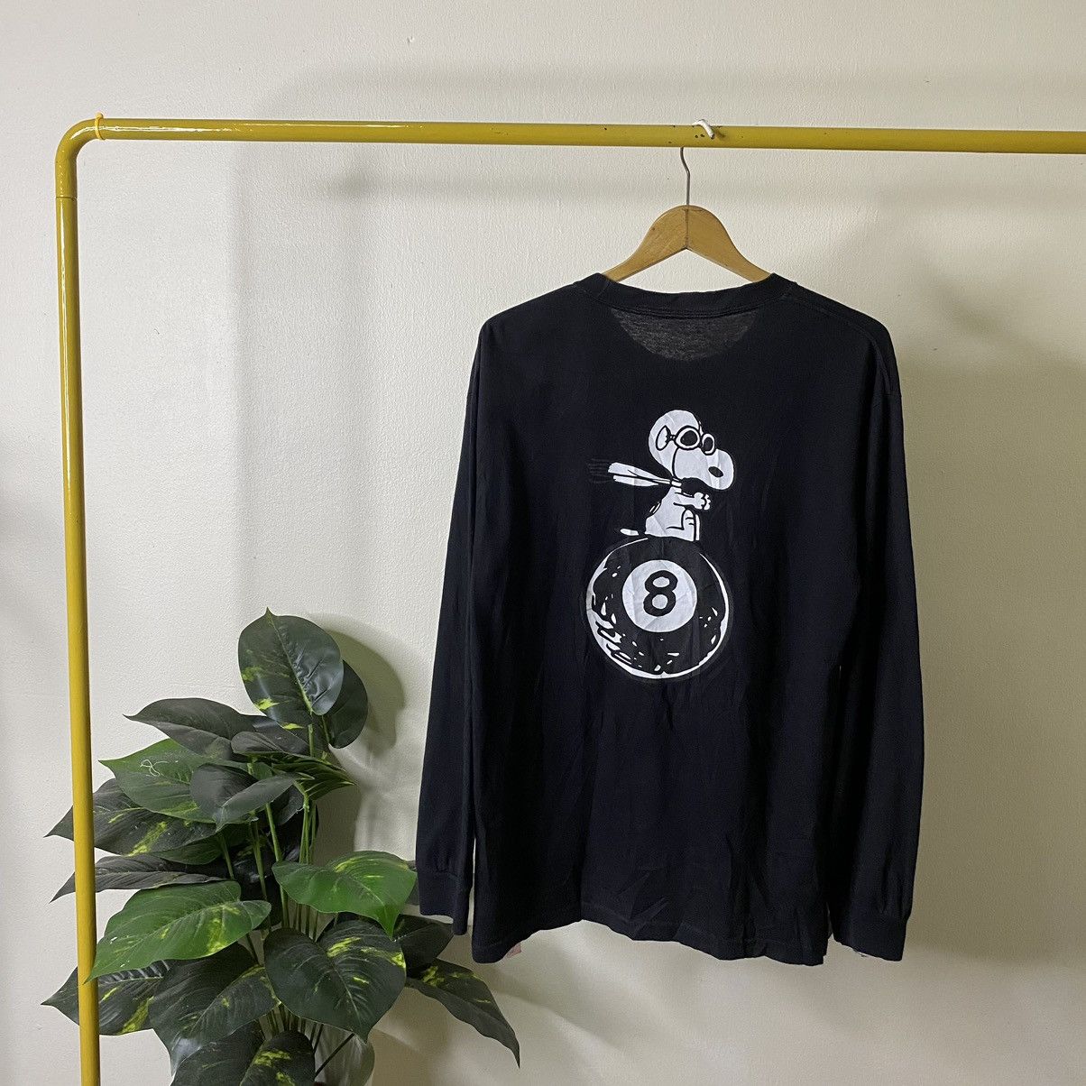 Huf Huf Skateboard Eight Ball x Peanuts Snoopy Collabs LS Tee Size US M / EU 48-50 / 2 - 1 Thumbnail