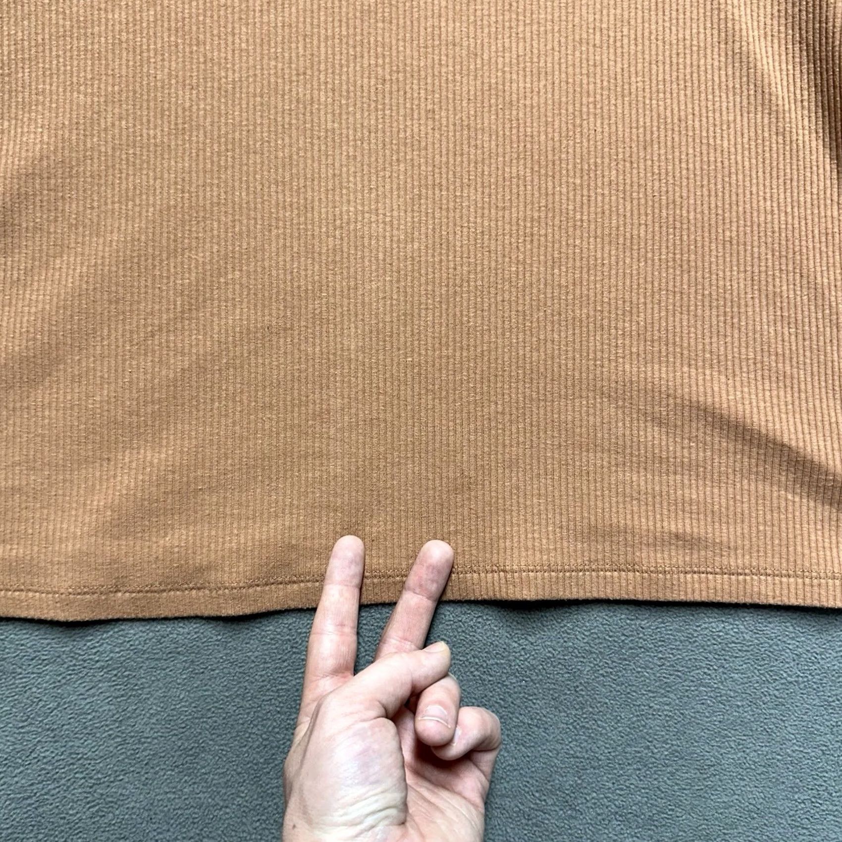 Old Navy Old Navy Shirt Womens 2XL Tan Beige Rib-knit Turtleneck Long Sleeve Stretch EUC Size XXL / US 16-18 / IT 52-54 - 3 Thumbnail