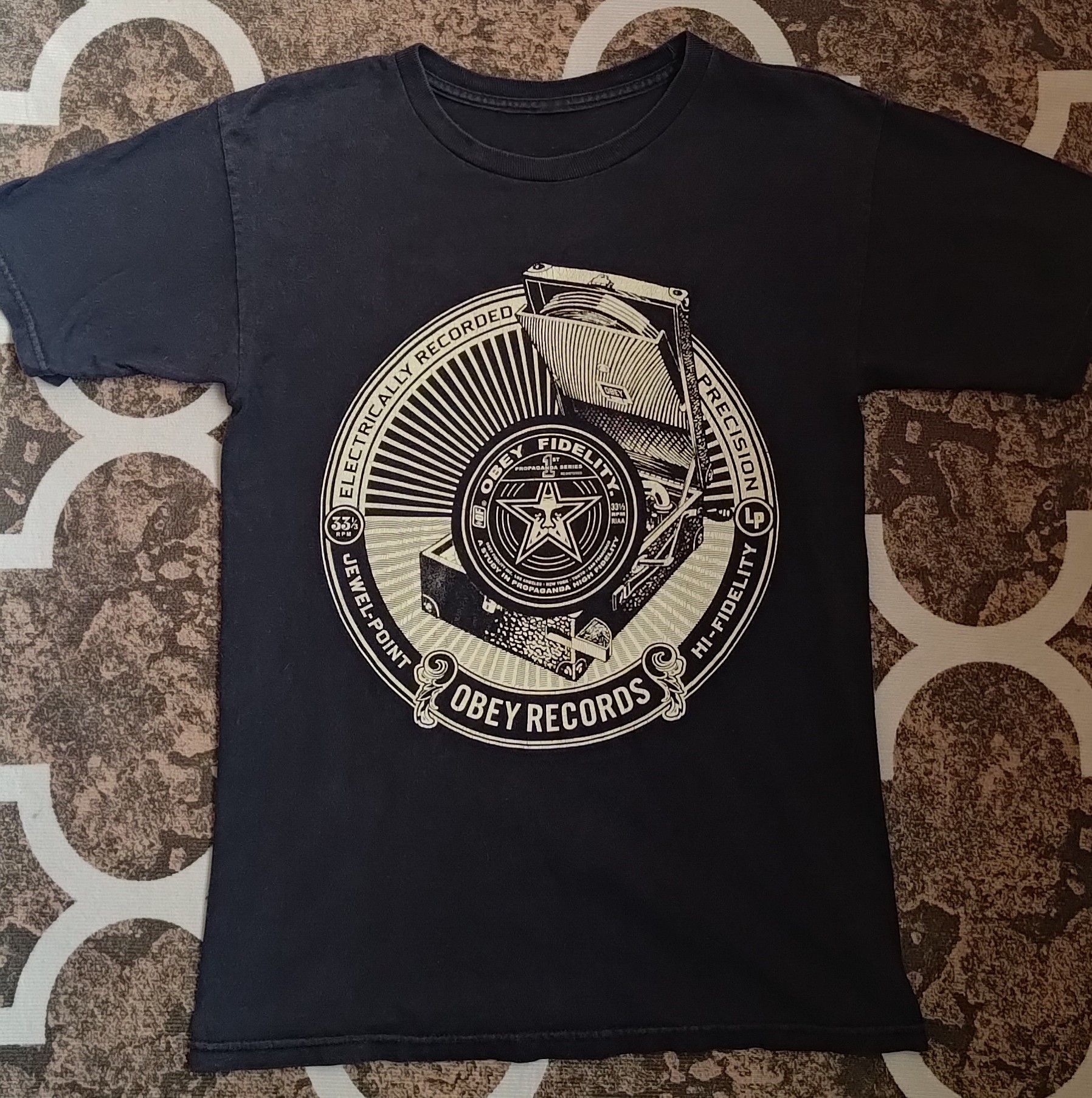 Obey Obey T-Shirt Size US S / EU 44-46 / 1 - 1 Thumbnail