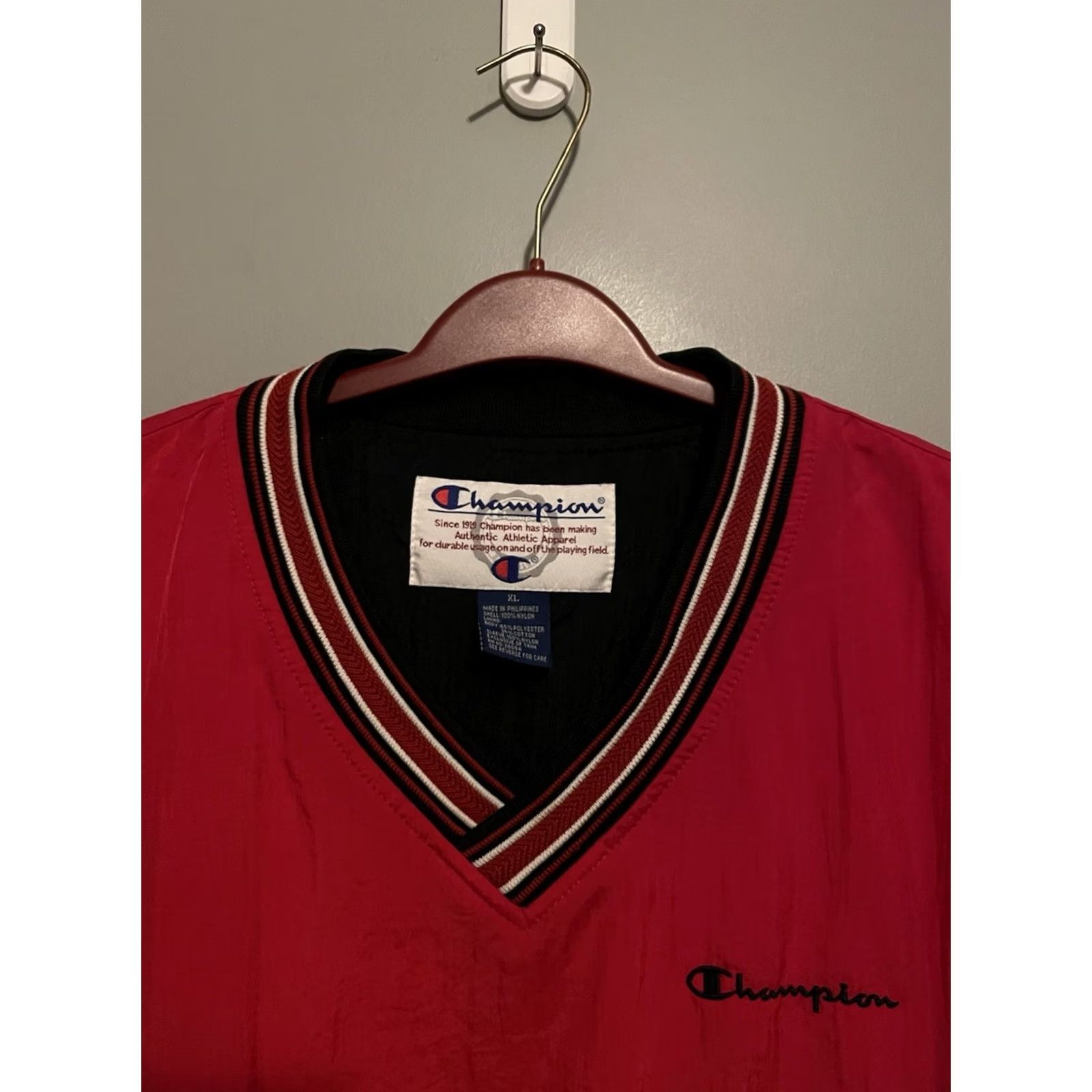 Champion VINTAGE Champion Windbreaker Jacket Mens XL Red Lined Pockets 90s PullOver Pullover Logo Embroidered Zipped Pockets Nylon Short Jacket Size US XL / EU 56 / 4 - 3 Thumbnail