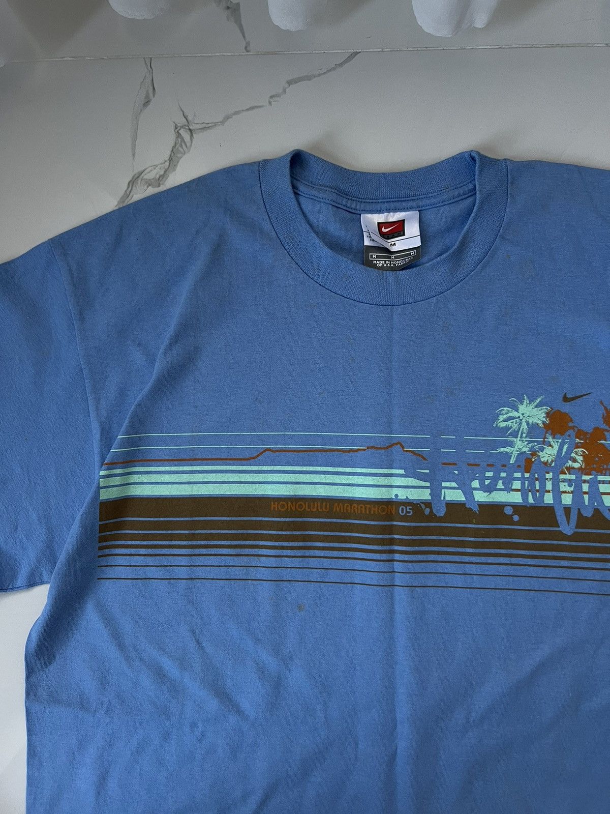 Nike × Vintage 90's NIKE HONOLULU MARATHON 05 RETRO RARE TEE SWOOSH LOGO Size US M / EU 48-50 / 2 - 3 Thumbnail