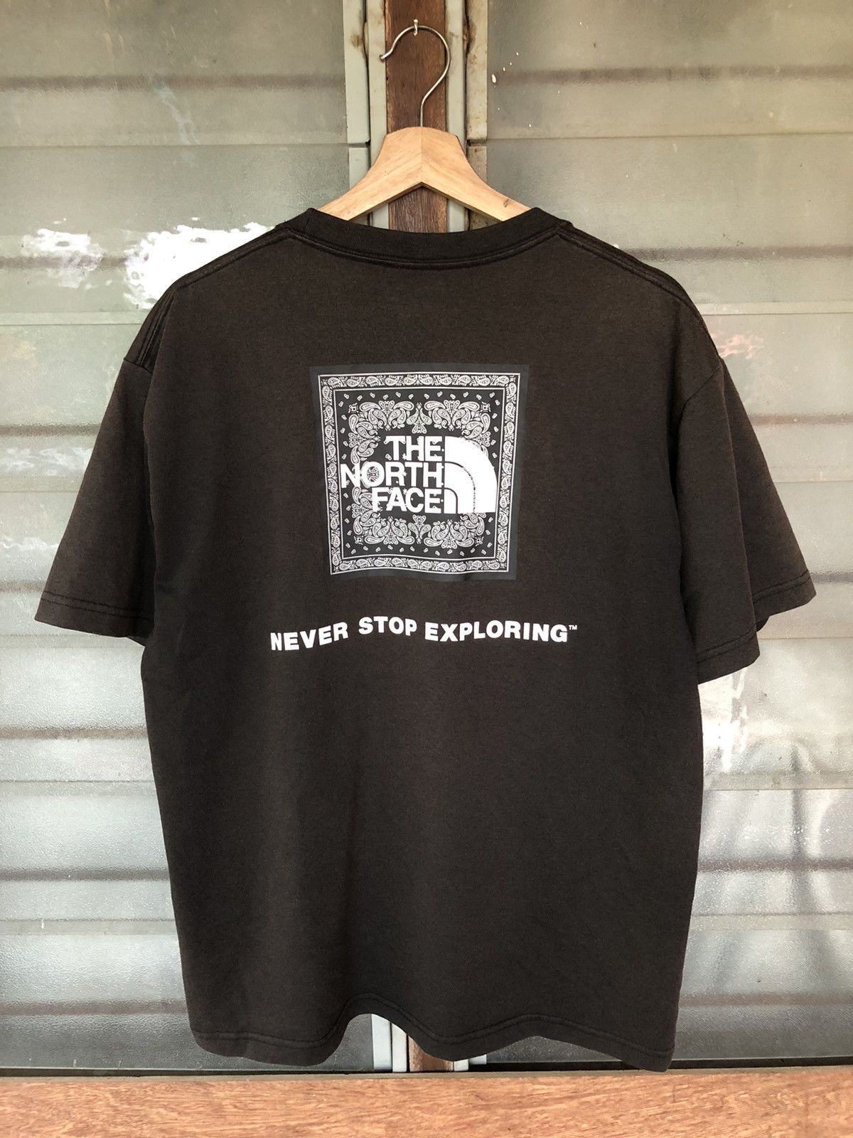 The North Face Vintage The North Face Faded Tee Size US XL / EU 56 / 4 - 1 Thumbnail