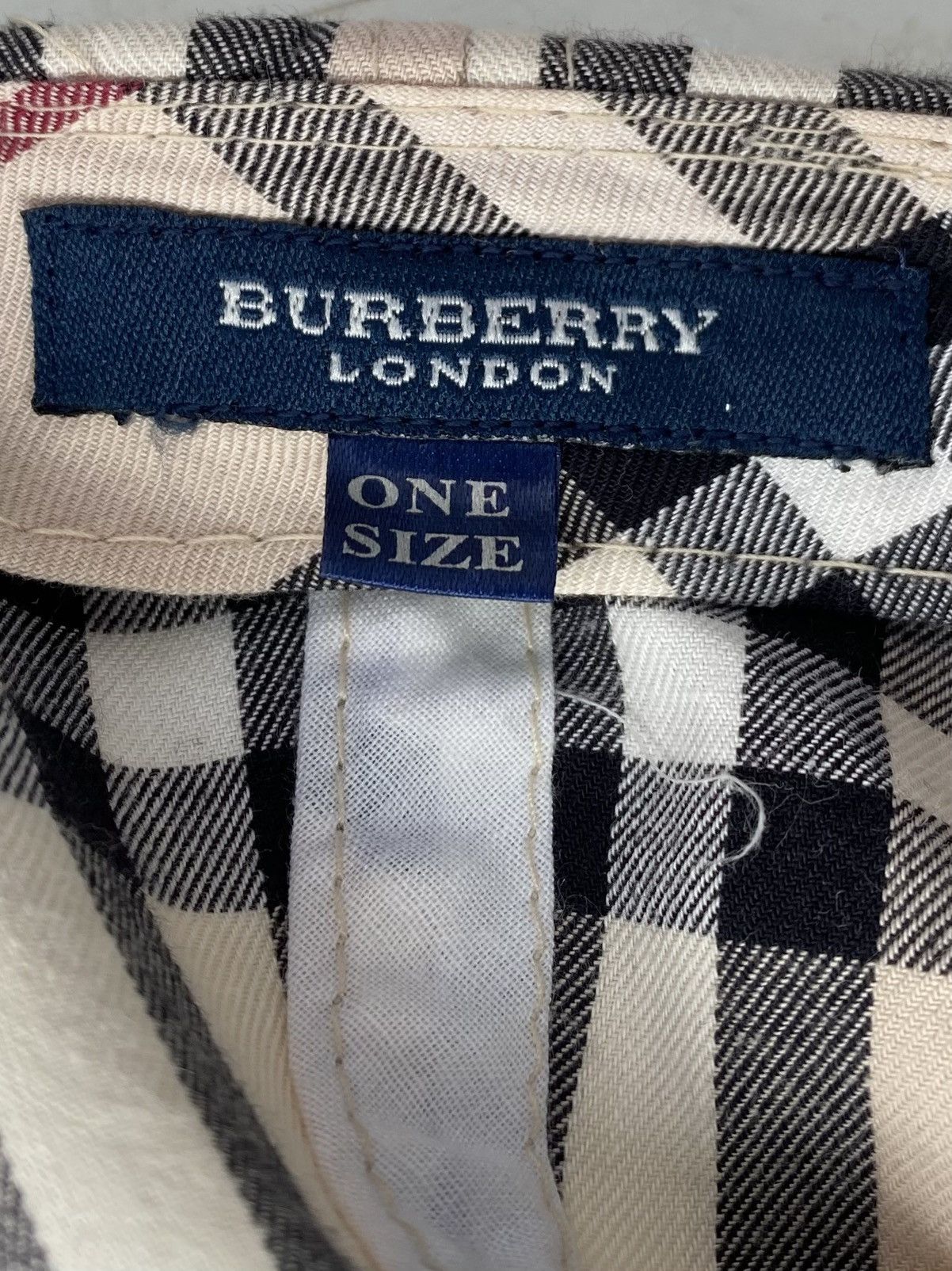 Burberry Cap burberry vintage Size ONE SIZE - 6 Thumbnail
