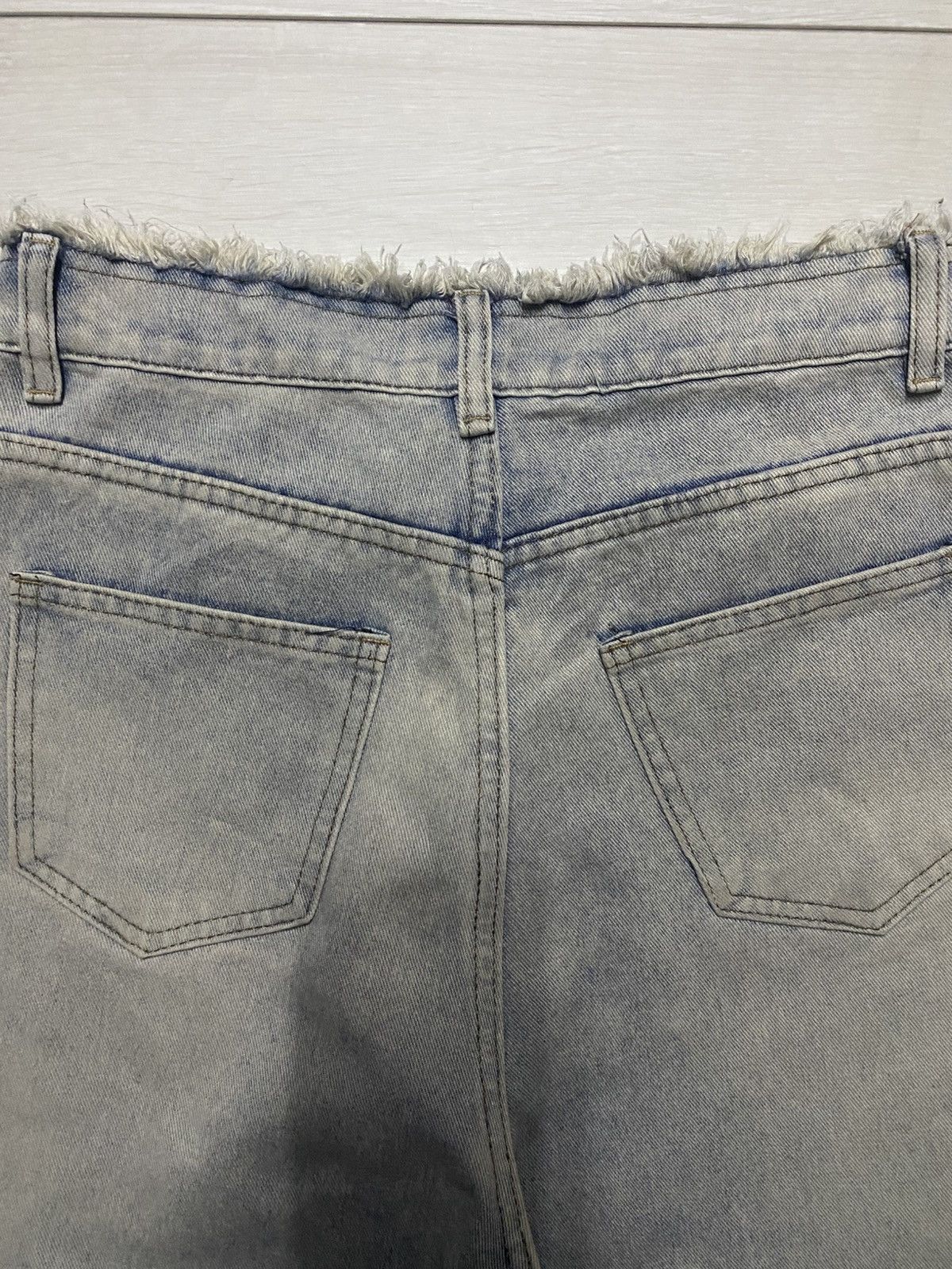 Hysteric Glamour Vintage Japanese Brand Light Wash Frayer Jeans Size US 27 - 7 Thumbnail