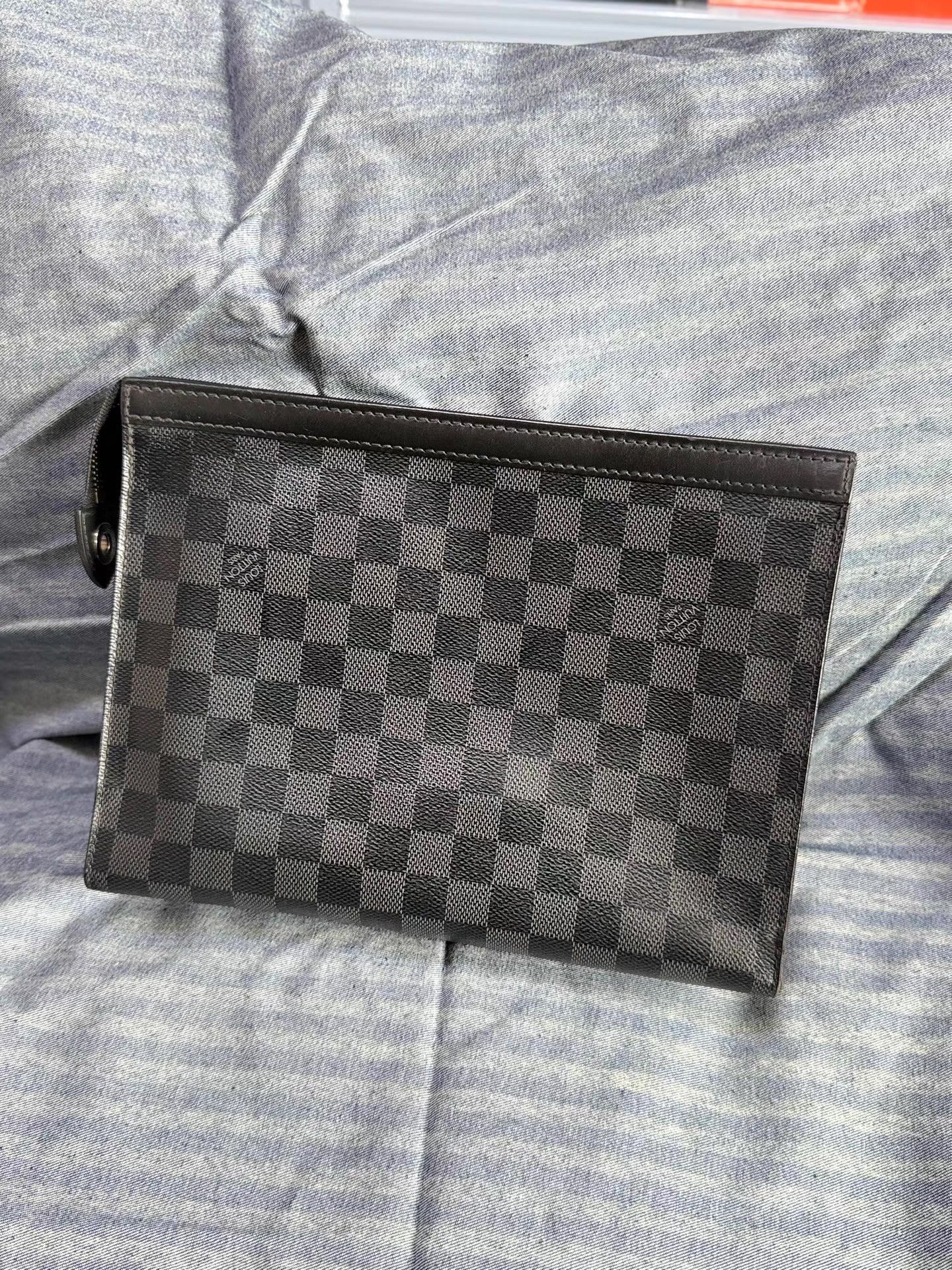 Louis Vuitton LV Damier Graphite clutch bag Ｑ20 Size ONE SIZE - 3 Thumbnail