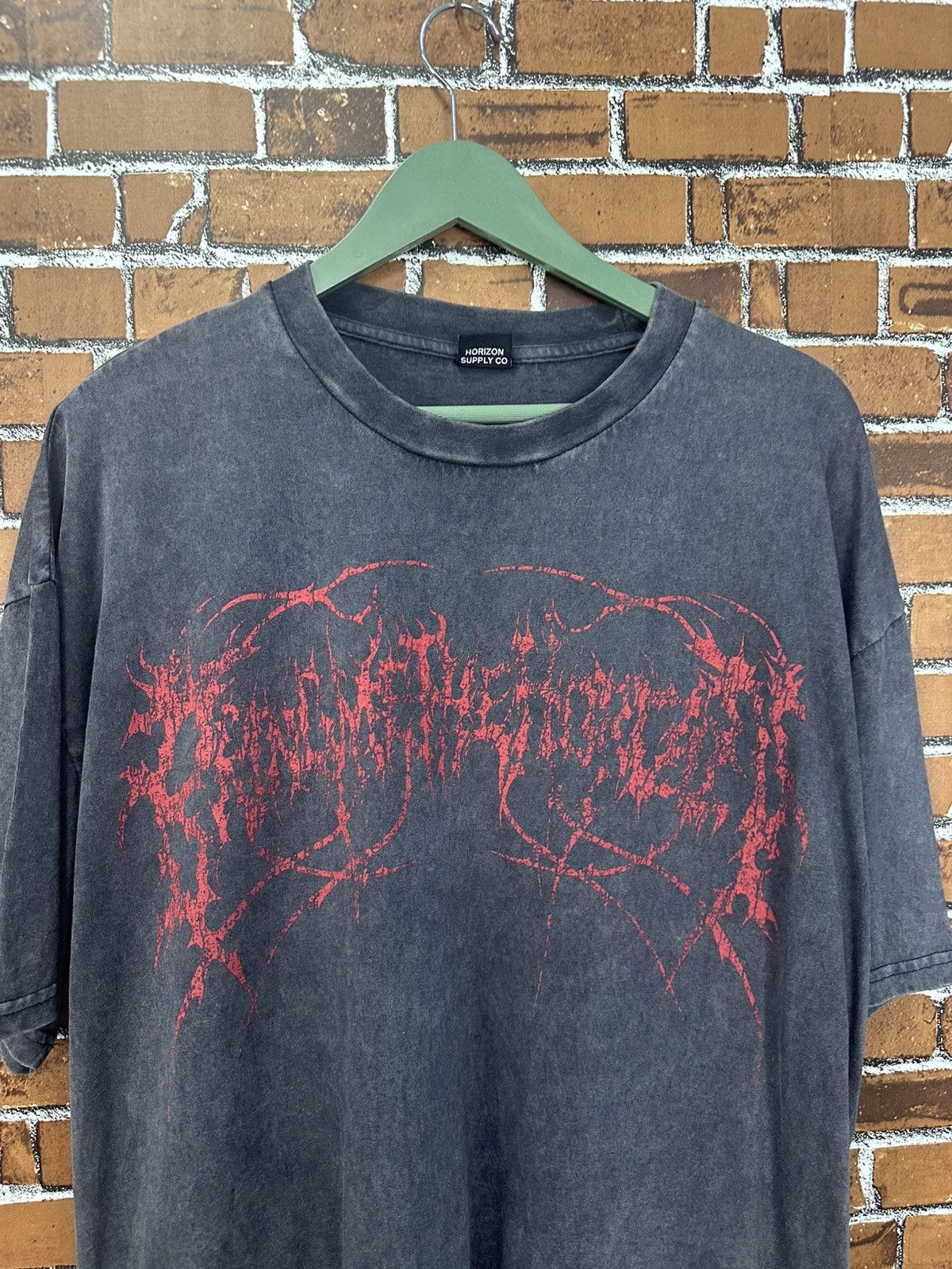 Vintage Vintage Bring Me The Horizon Post Human Tshirt A998 Size US L / EU 52-54 / 3 - 3 Thumbnail