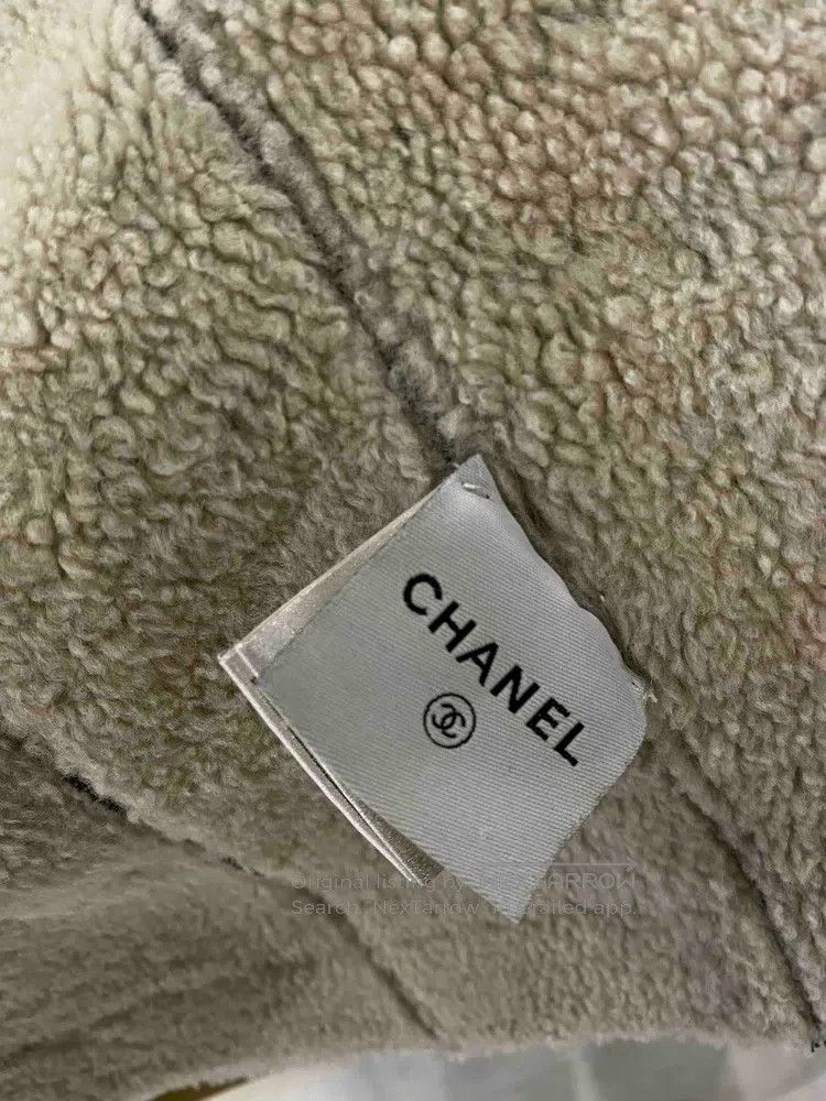 Chanel Chanel 08a black fur all-in-one zipper jacket Size XS / US 0-2 / IT 36-38 - 6 Thumbnail