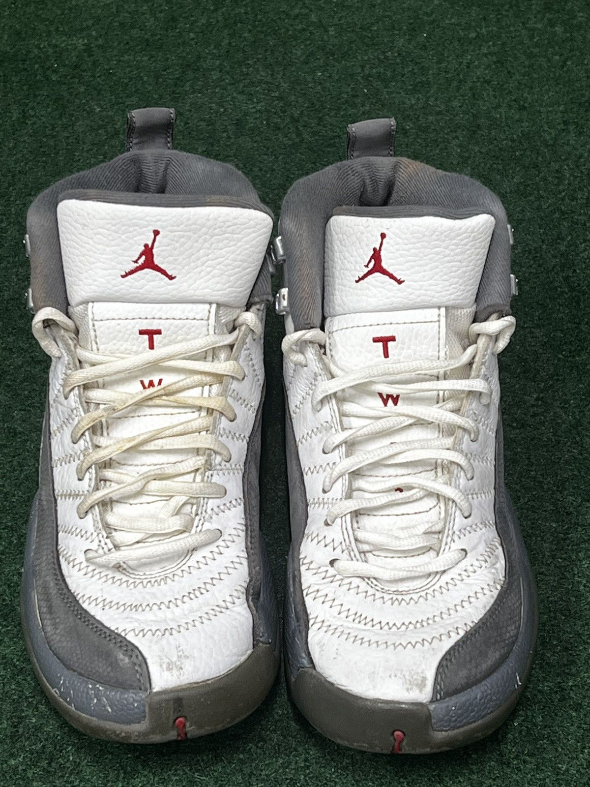 Jordan Brand 2019 Air Jordan 12 Retro Dark Grey Size US 6 / EU 39 - 2 Thumbnail