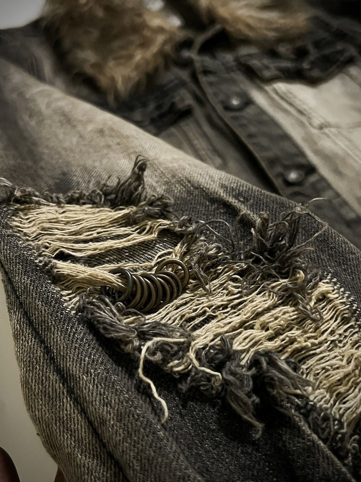 Japanese Brand Midas Archive Distressed Fur Jacket VKei Y2K Custom Rings Size US M / EU 48-50 / 2 - 11 Thumbnail