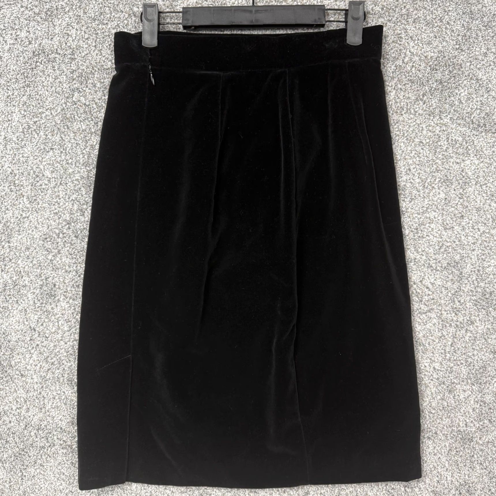 Velvet VINTAGE Chris Kellogg Skirt Velvet Pencil KS 10 Women Black Knee-Length Lined Zip 80s 90s Business Formal Workwear Size 32" / US 10 / IT 46 - 6 Thumbnail