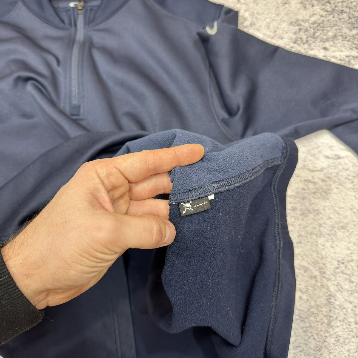 Oakley Oakley Mens Navy 1/3zip Pullover L size Size US L / EU 52-54 / 3 - 8 Thumbnail