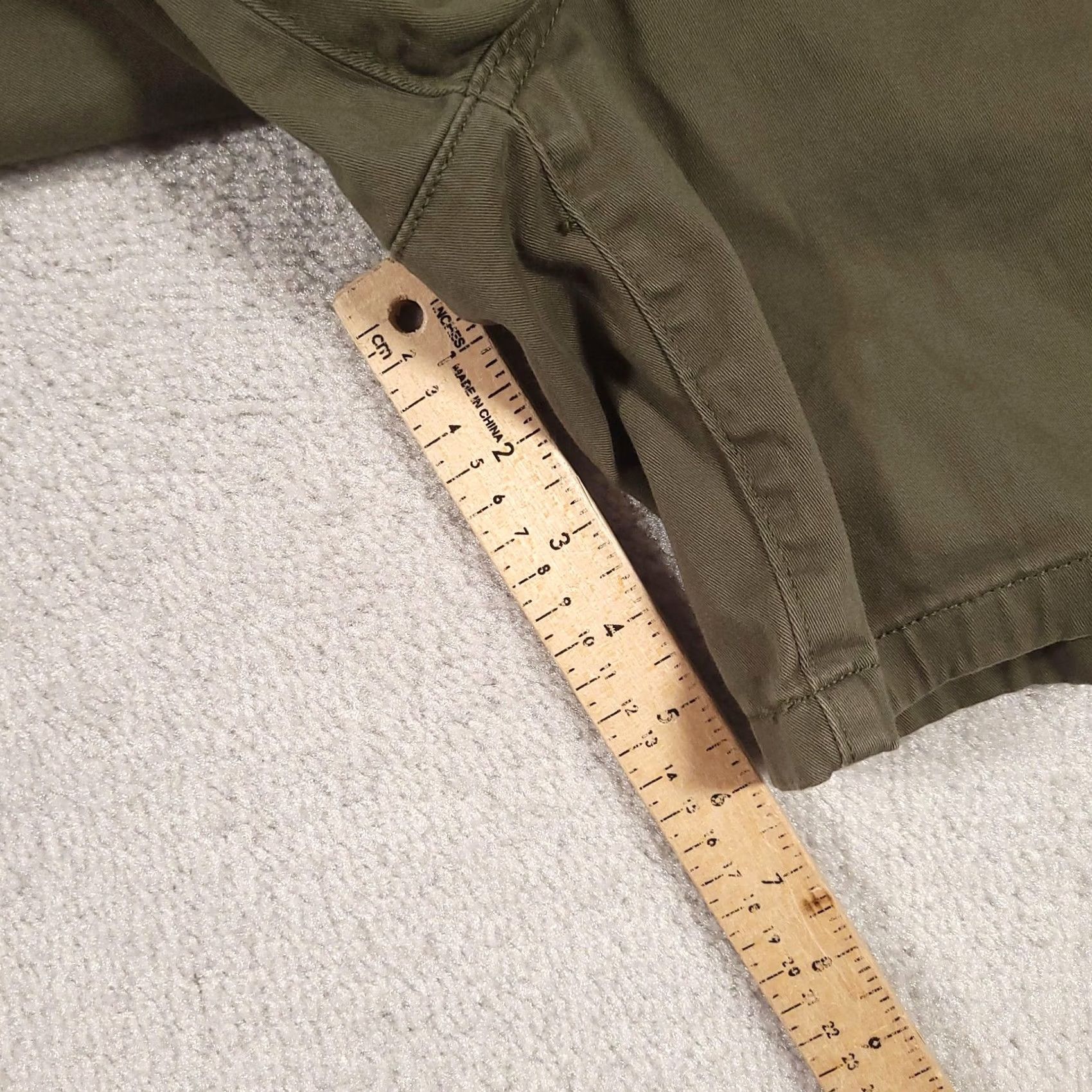 Vintage St. John's Bay Shorts Womens 8 Olive Green 7 Inch Chino Stretch Cotton Casual Flat Front Womens Shorts Size 30" / US 8 / IT 44 - 4 Thumbnail