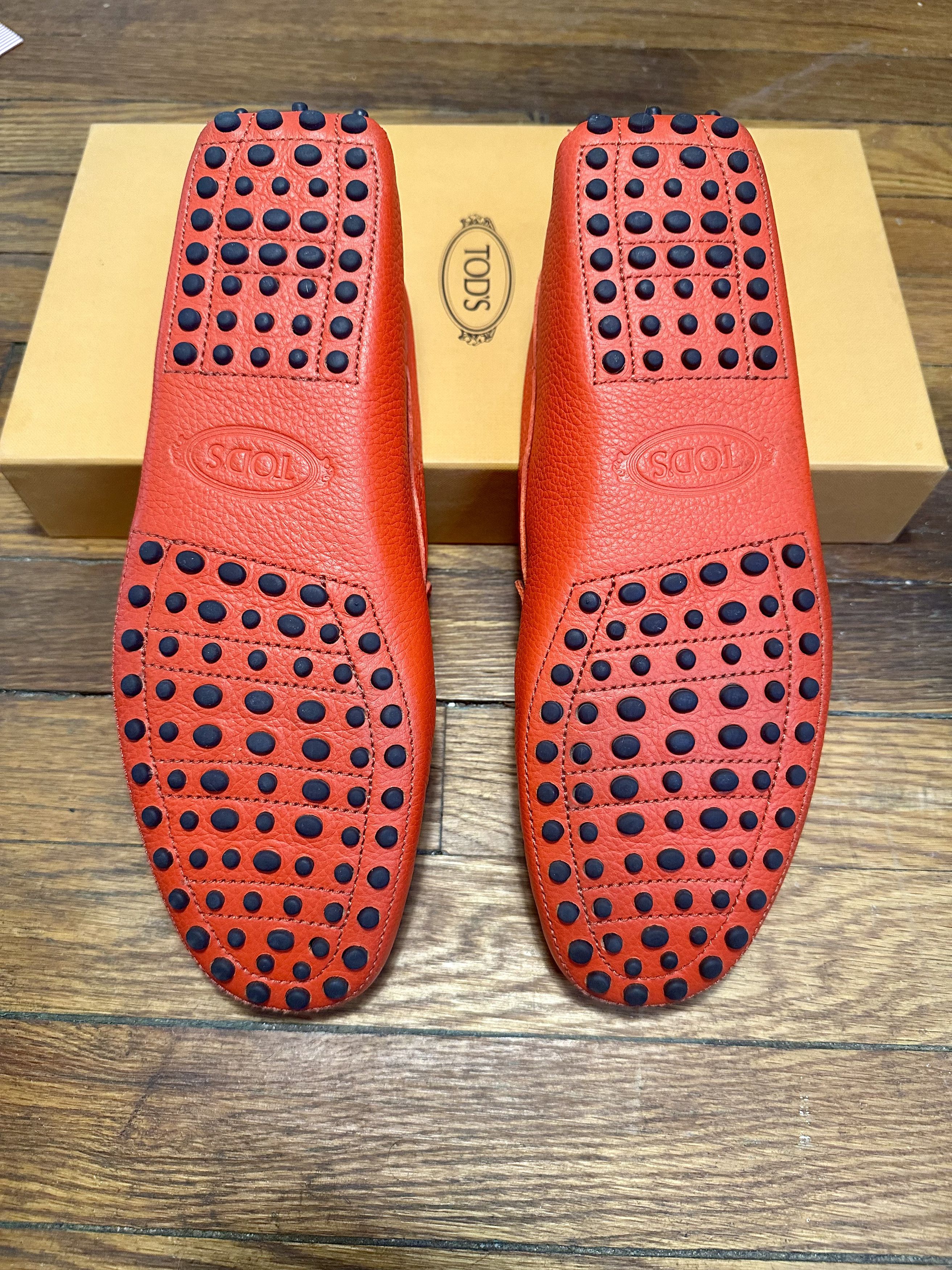 Tod's Tod's | Gommino Nuovo Leather Moccasin Drivers | Red 8 / 41 Size US 8 / EU 41 - 9 Thumbnail