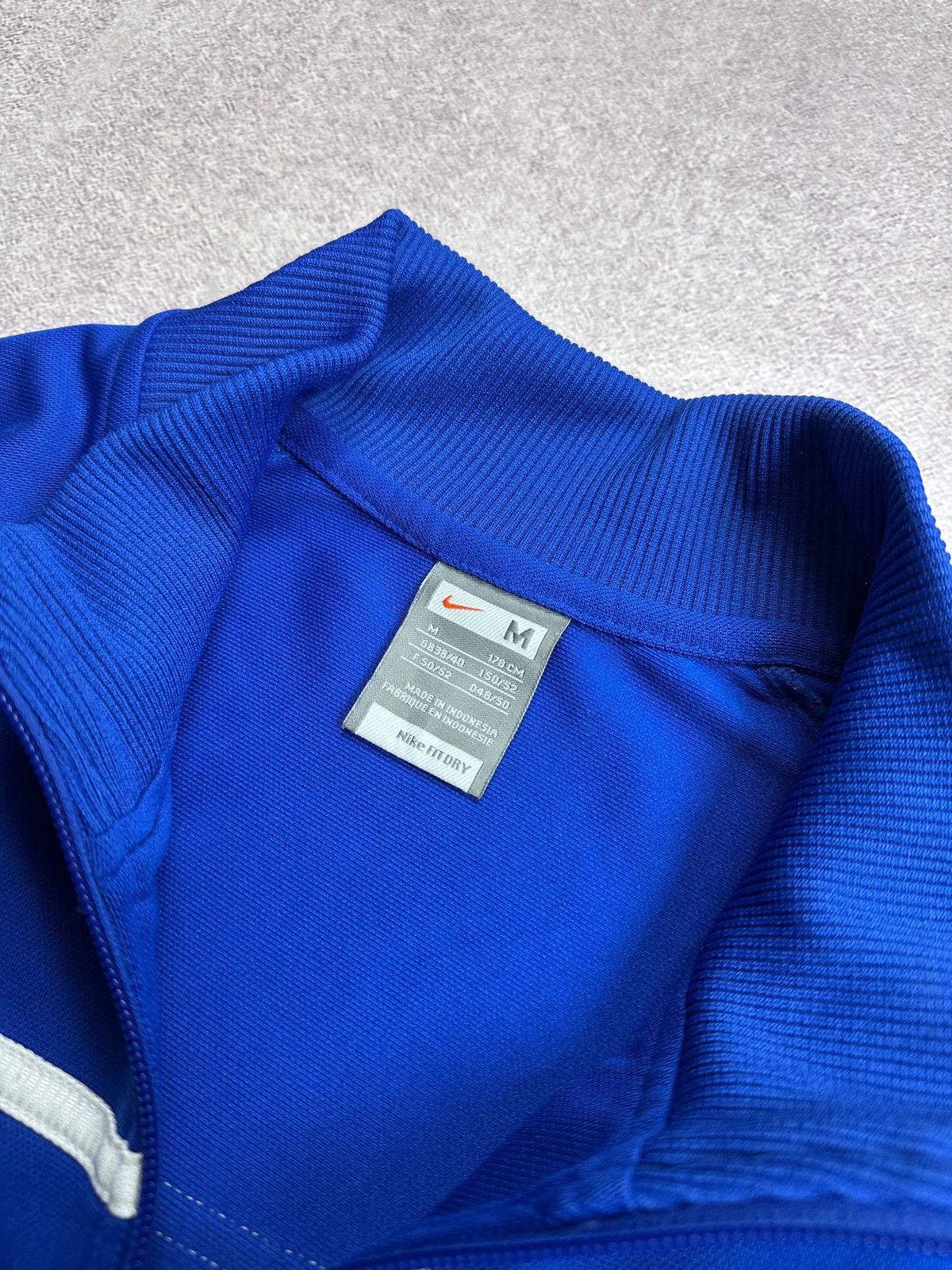 Nike Vintage Nike Swoosh Boxy Zip Track Jacket Rare TN Skepta M Size US M / EU 48-50 / 2 - 6 Thumbnail